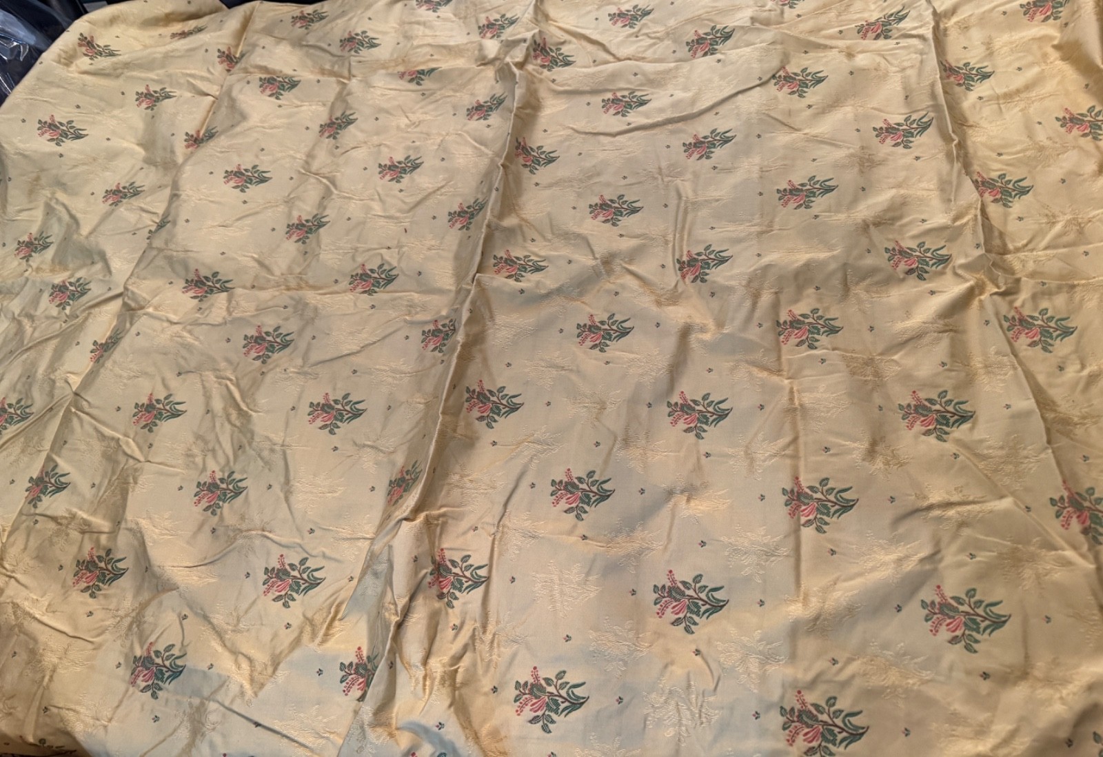 FABULOUS Vintage Embroidered Floral Fabric Textile 55” x 73” RARE RARE RARE