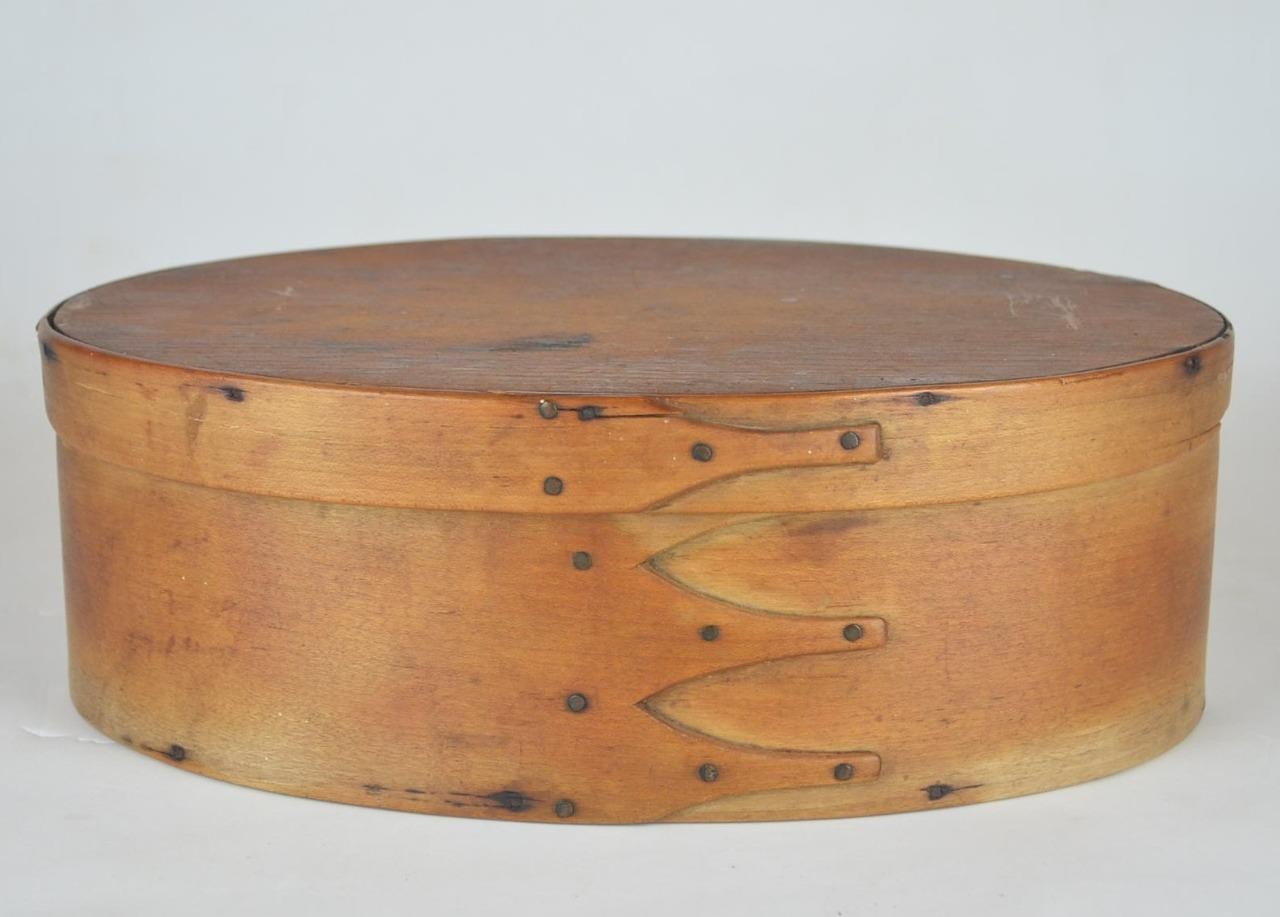 ANTIQUE 19TH C. BENTWOOD OVAL SHAKER PANTRY BOX - 4 FINGERS - 10\