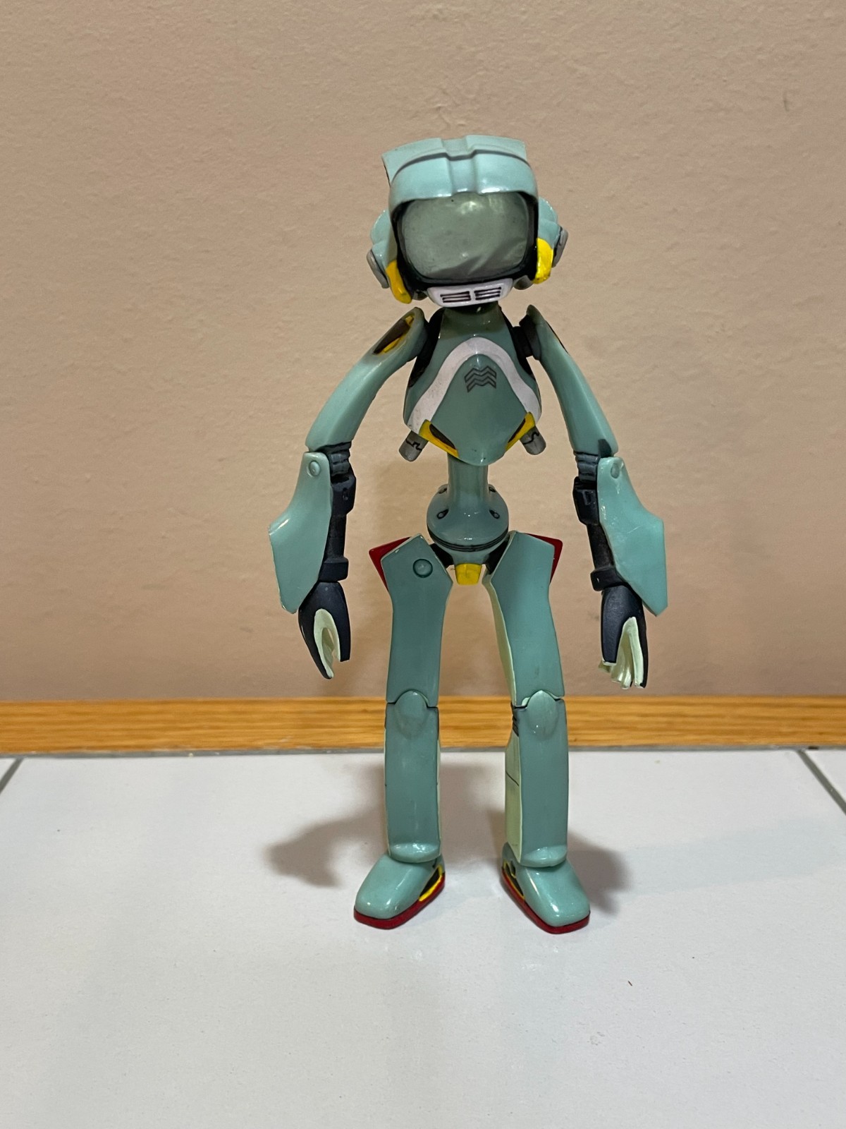Vtg 2001 Kaiyodo 6\