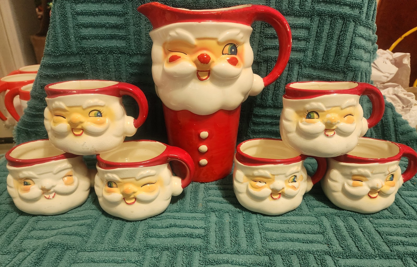 Vintage MCM Holt Howard Winking Santa Pitcher and 6 Mugs READ 