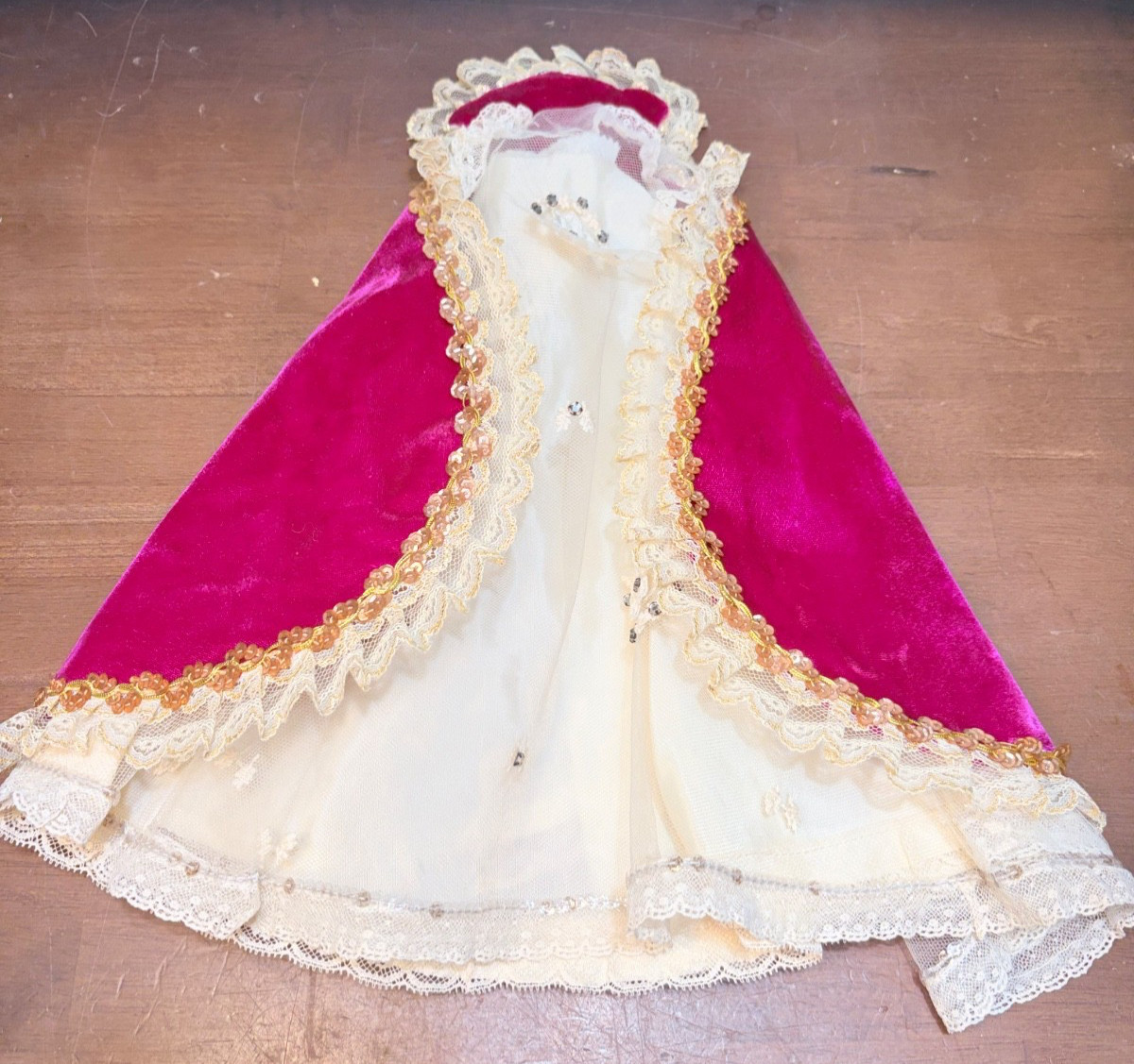 Vtg Infant Of Prague Vestment 13” Handmade pink/white Gown Dress Cape Catholic