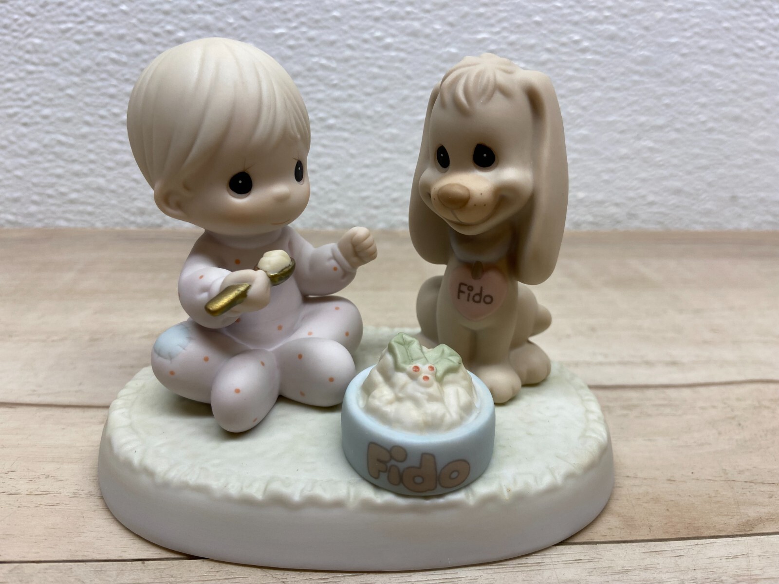 Vintage 1997 Enesco Precios Moments Sharing Our Christmas Together Figurine