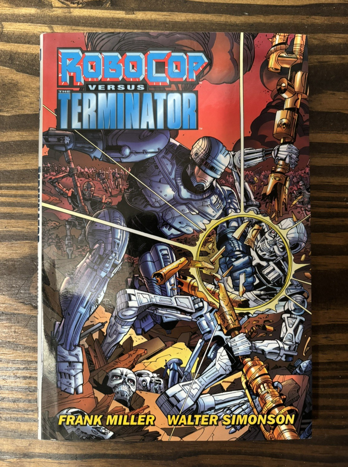 RoboCop Versus The Terminator (Dark Horse Comics) First Print Miller Simonson