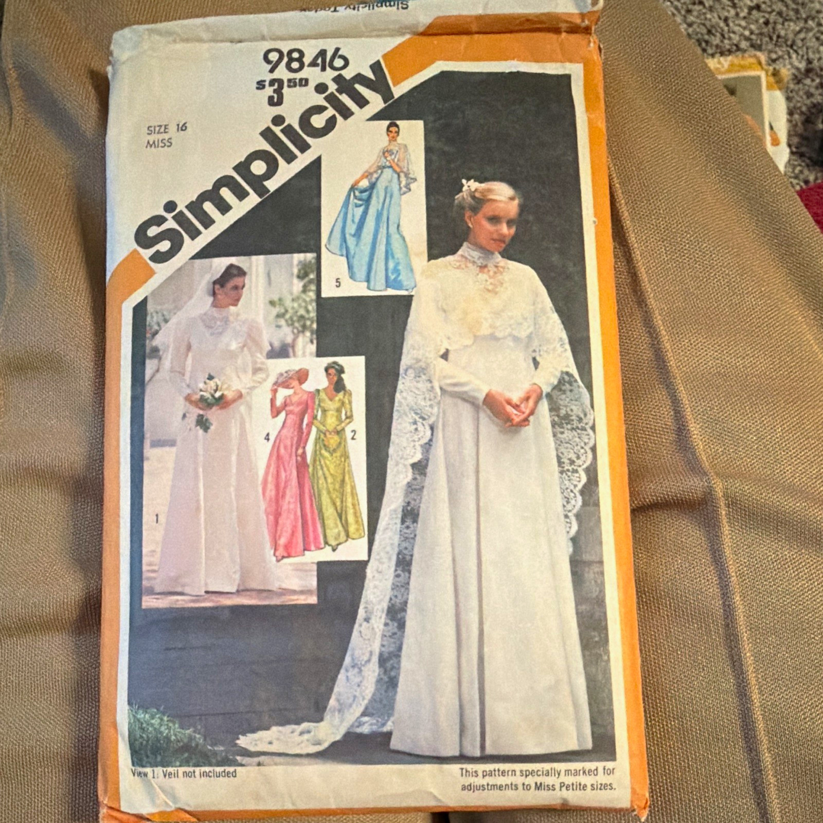 Simplicity 9846 Vintage Original Women’s/Misses Bridal Dress Sewing Pattern 16