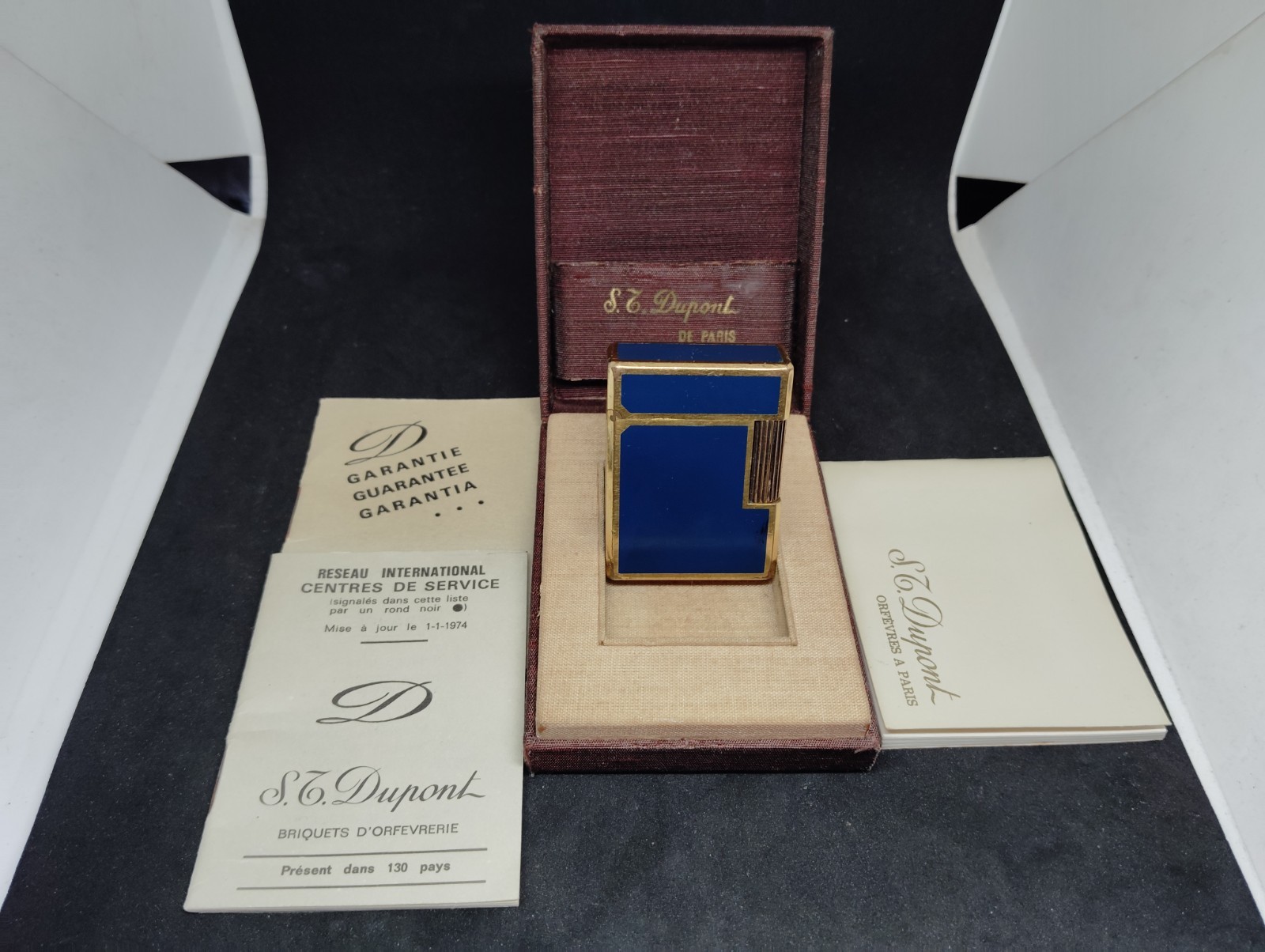 Vintage Dupont gas lighter blue lacquer Line1s with box