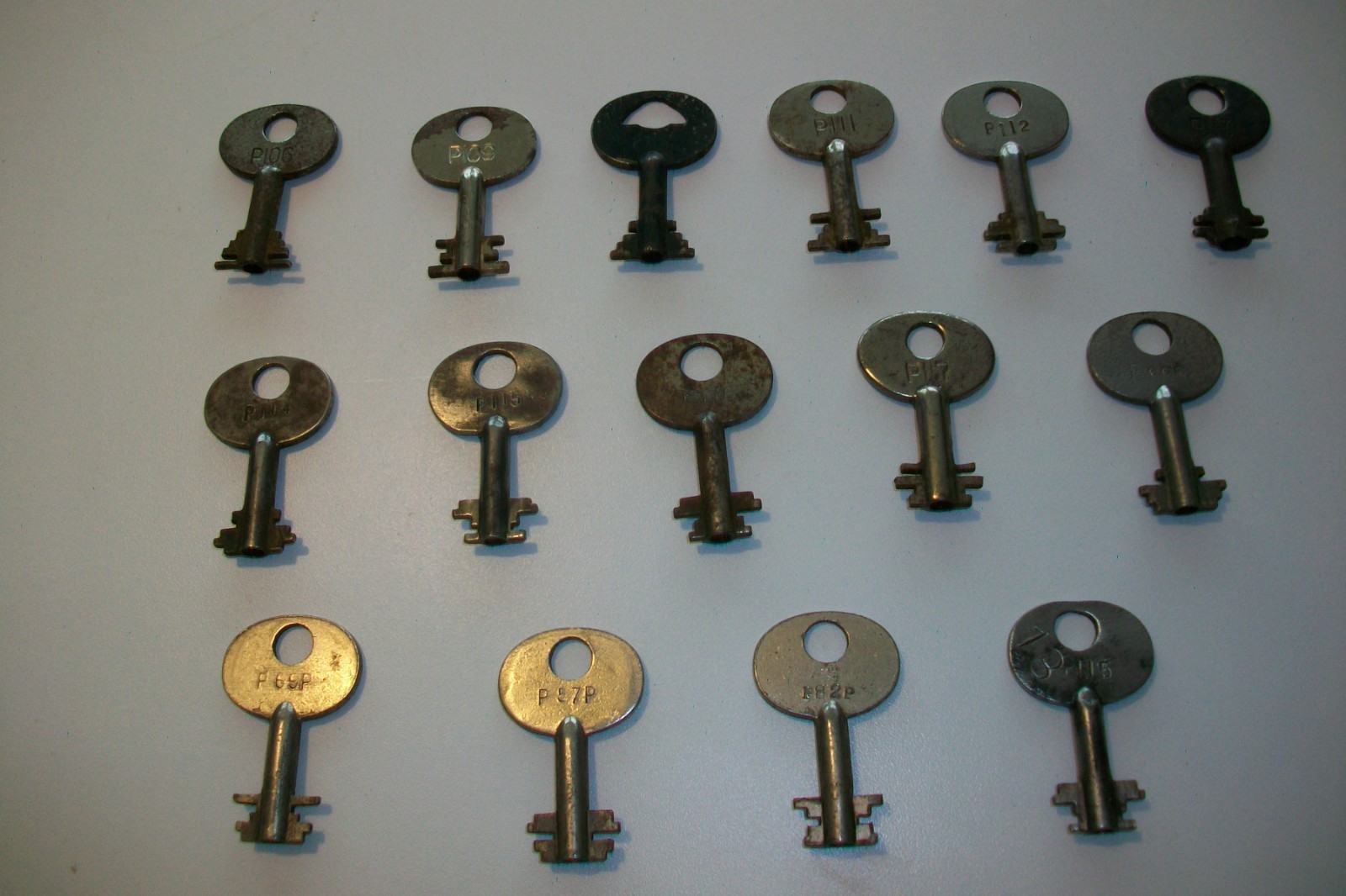 ANTIQUE VINTAGE 15 CORBIN 8 LEVER DOUBLE BIT BARREL KEYS.