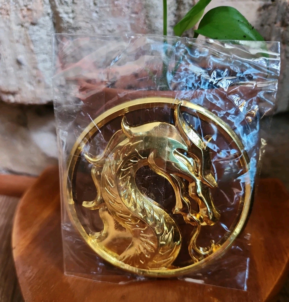 MIP- BAM Mortal Kombat Dragon Emblem Medallion Coin RARE LE Gamer Prop Replica