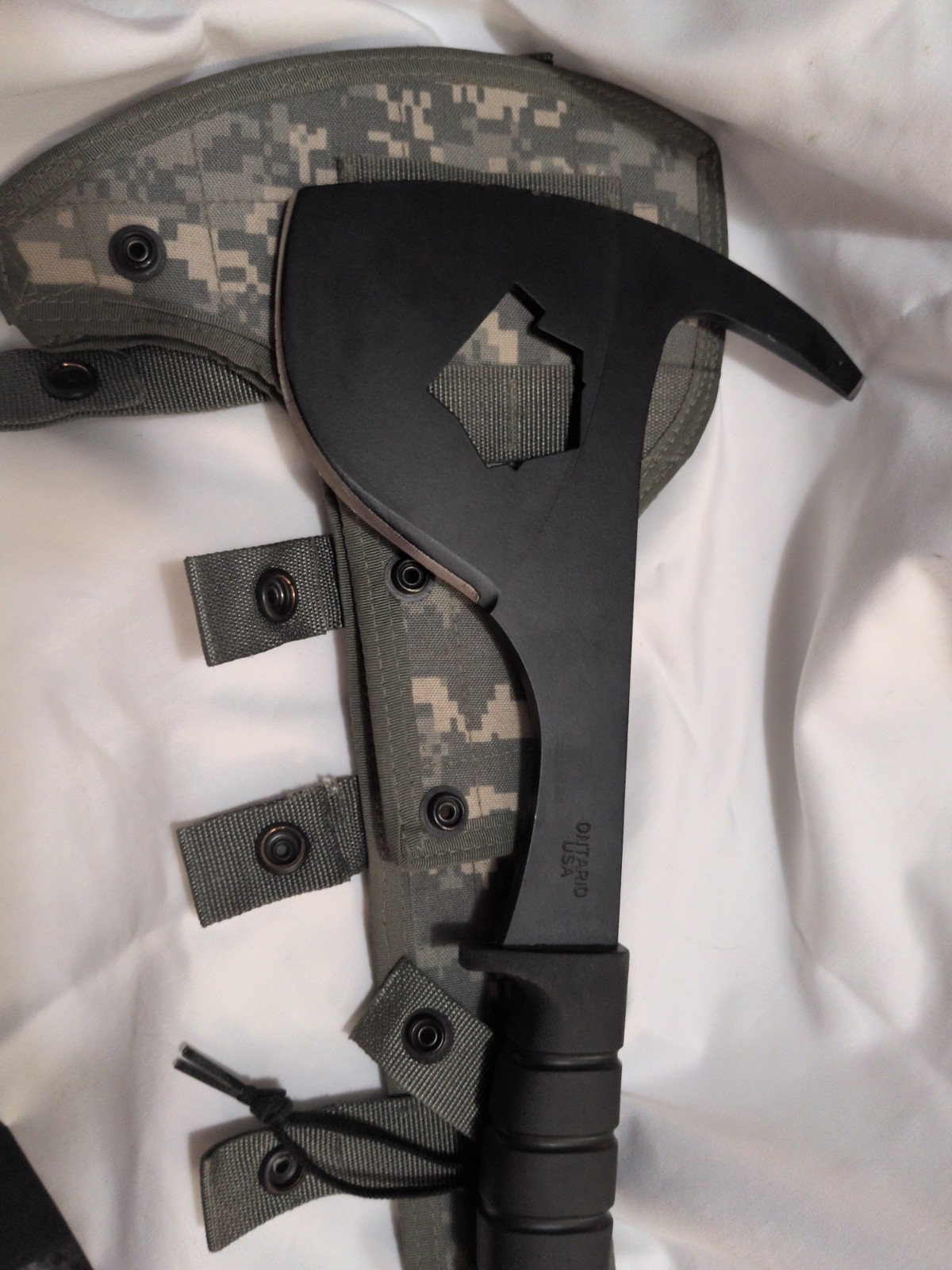 New U.S. Army Issue Ontario Spec Plus SP16 SPAX Axe Survival Tool & Scabbard