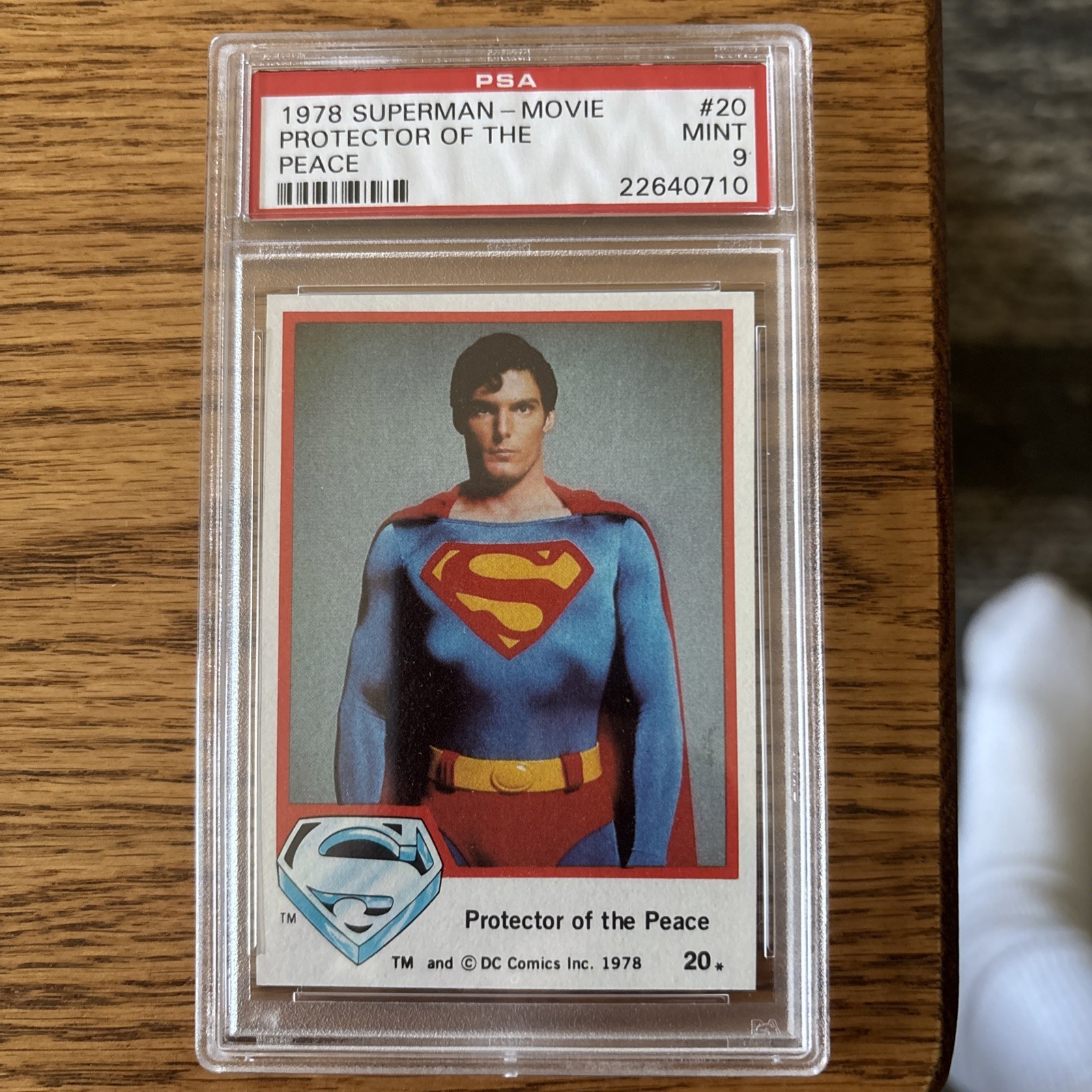 1978 Topps SUPERMAN #20 PROTECTOR OF THE PEACE PSA 9 MINT RARE Only 1 Higher