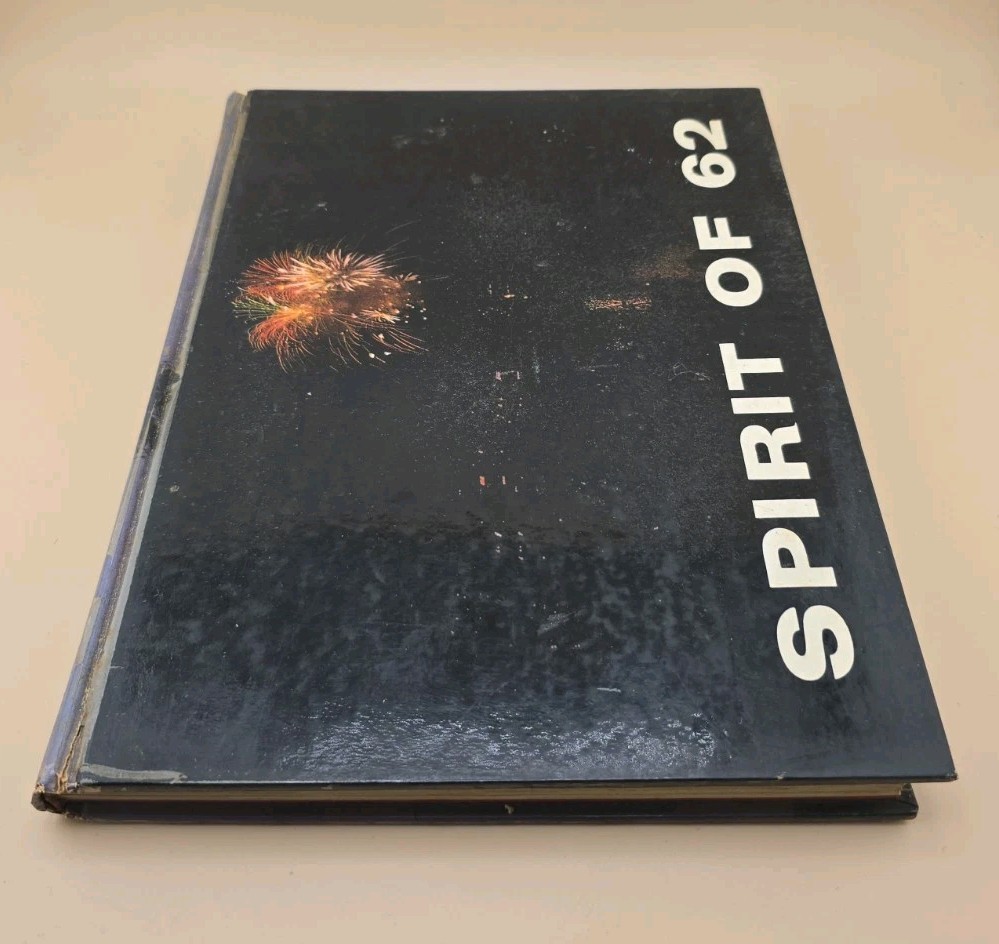Spirit Of 62 USS Independence CVA-62 1962 Cv-62 Yearbook Book 