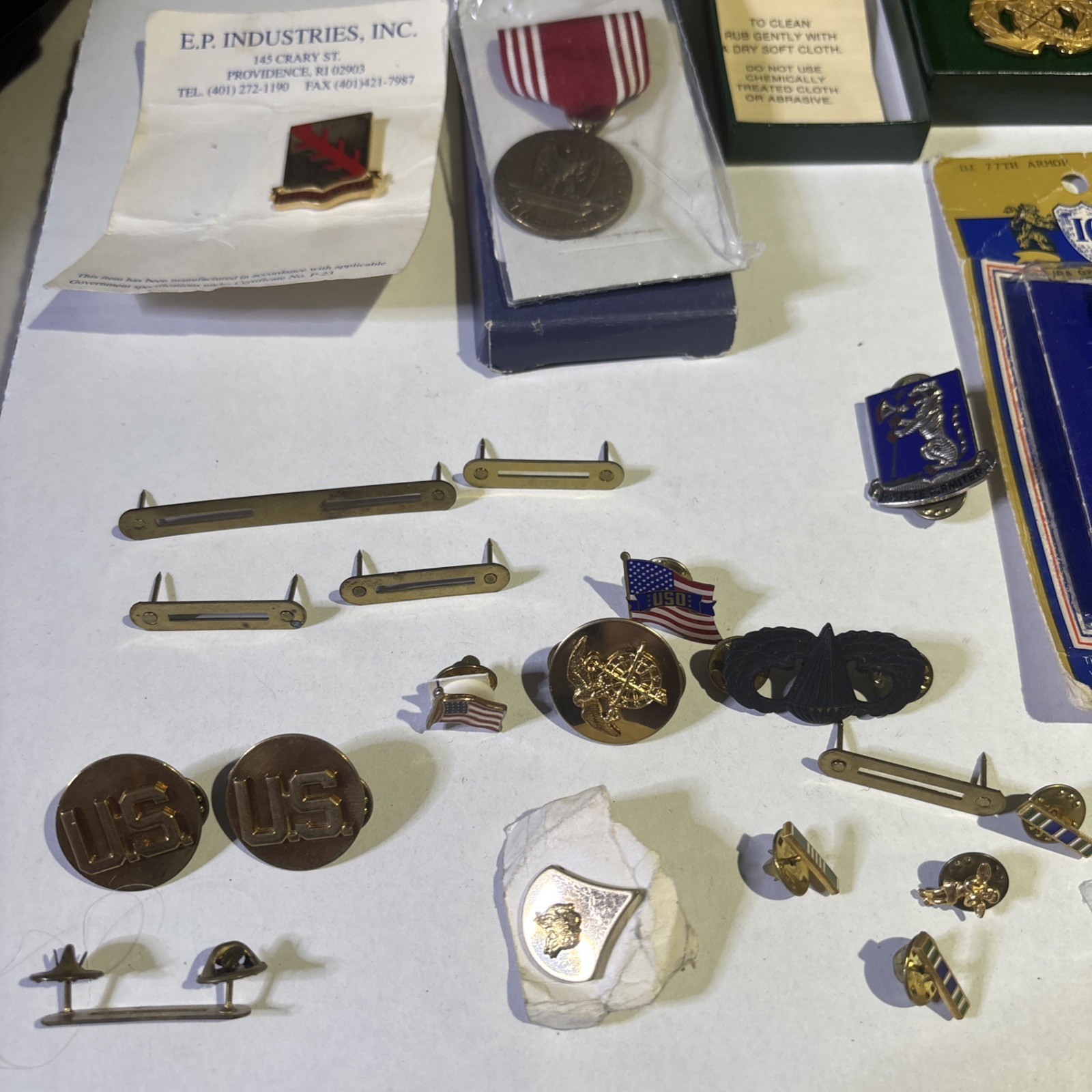 Vintage US Military Pins Badges Insignia Lot Medal DUI Crest Jump Wings Army Mix