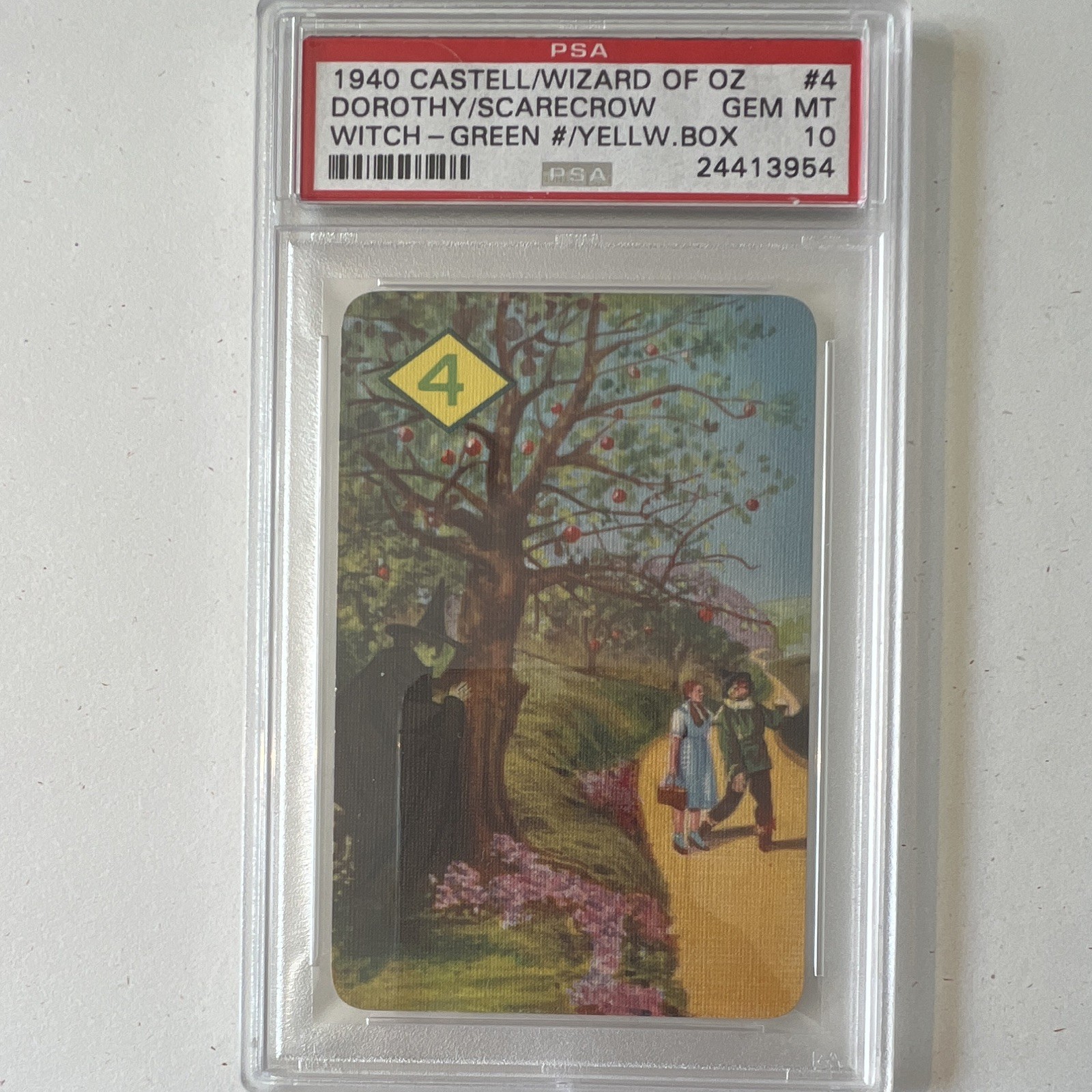 Castell 1940 Wizard of Oz #4 Dorothy/Scarecrow Witch Green/Yellow PSA 10