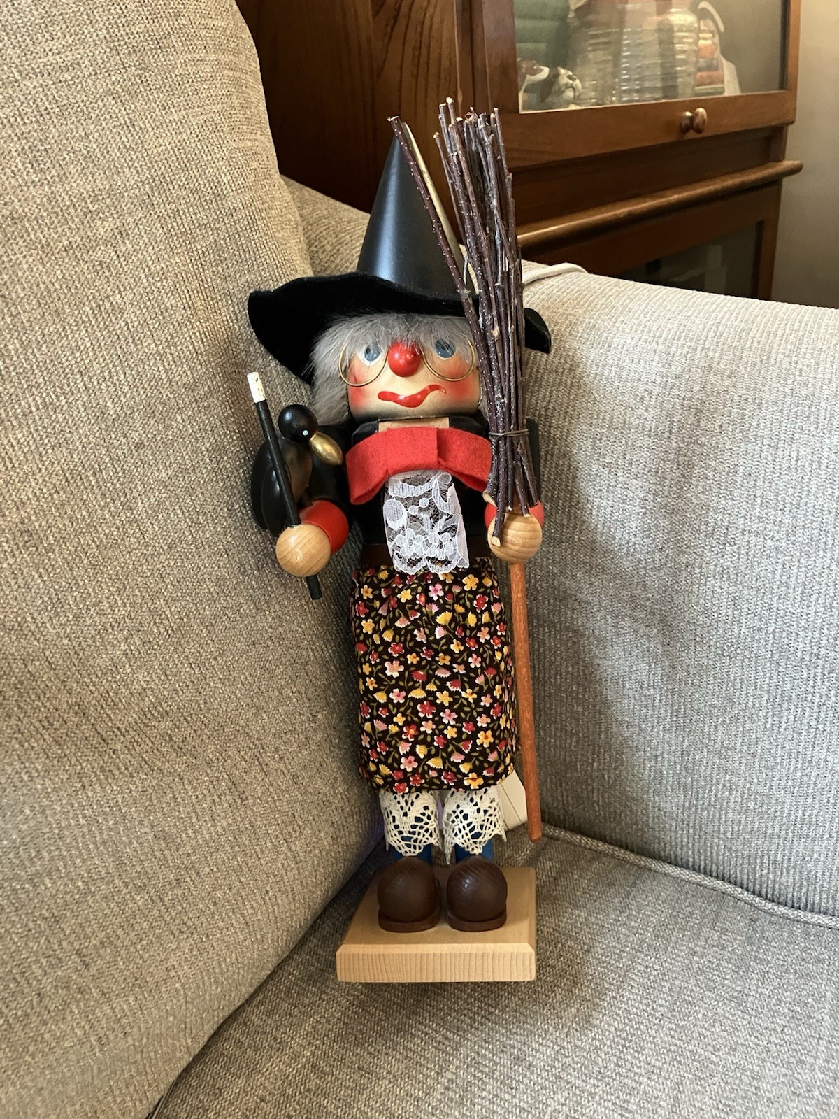 Handmade Nutcracker Witch by Steinbach Volkskunst-Aus Hohenhameln- W. Germany