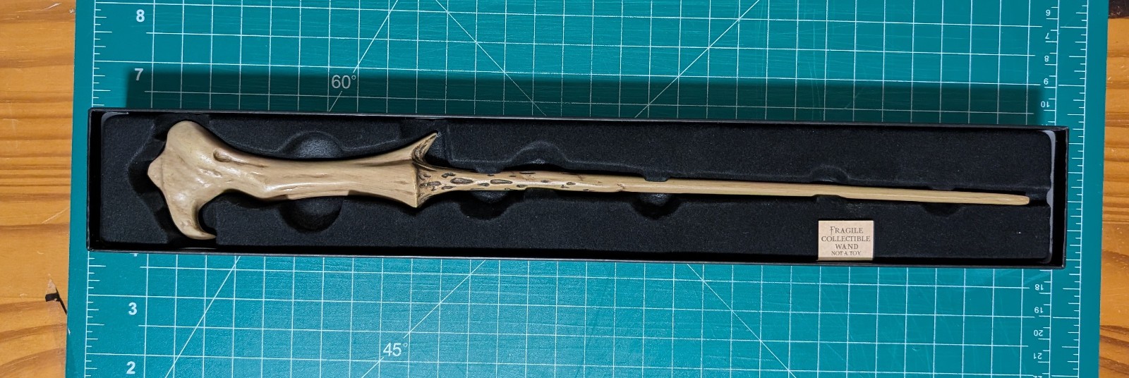 Universal Studios Wizarding World of Harry Potter Voldemort Wand 14\