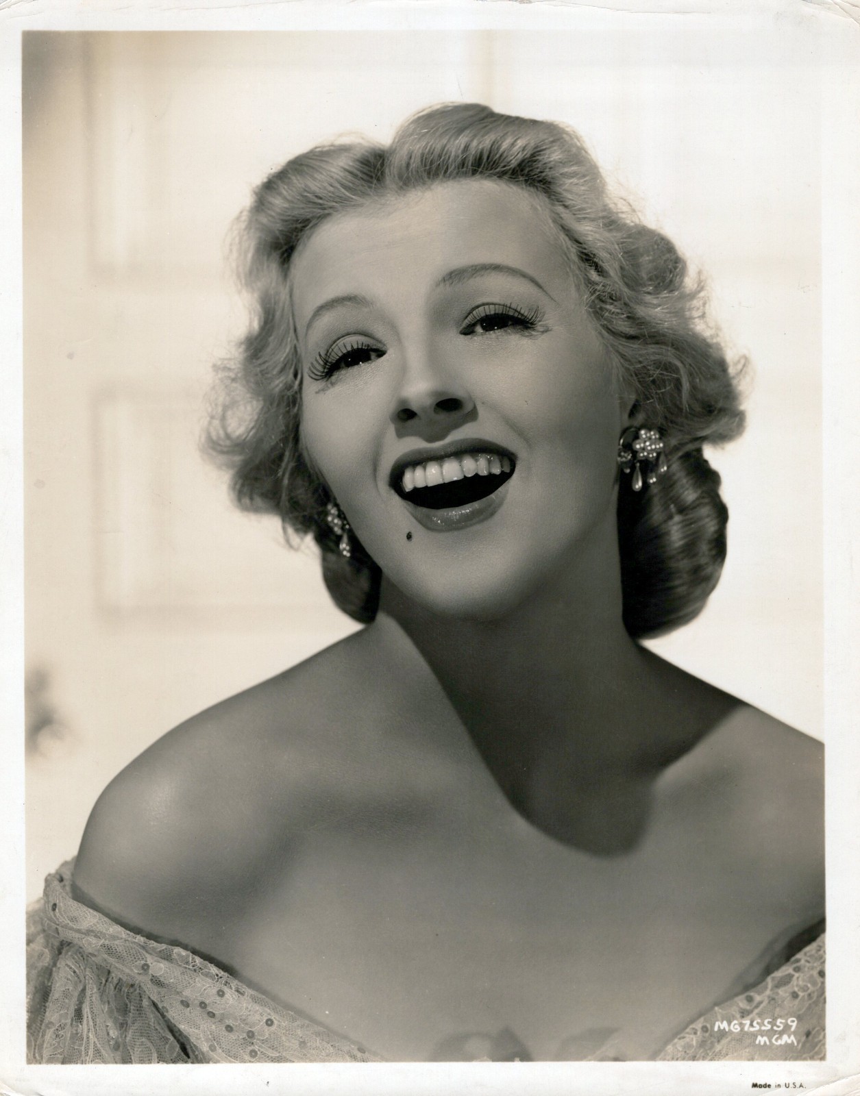 Ilona Massey (1940s) ❤ Hollywood Beauty Stunning Portrait Vintage MGM Photo 934K