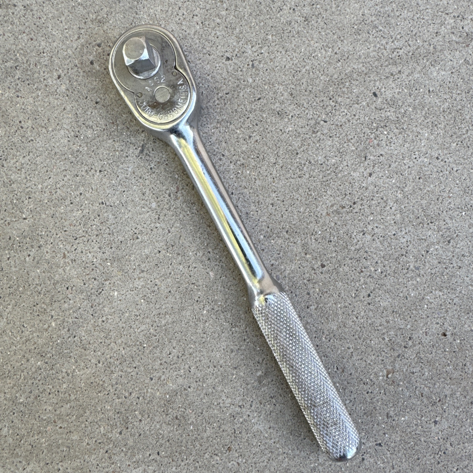 Vintage DURO-CHROME (Indestro) 4462 Reversible Ratchet 3/8