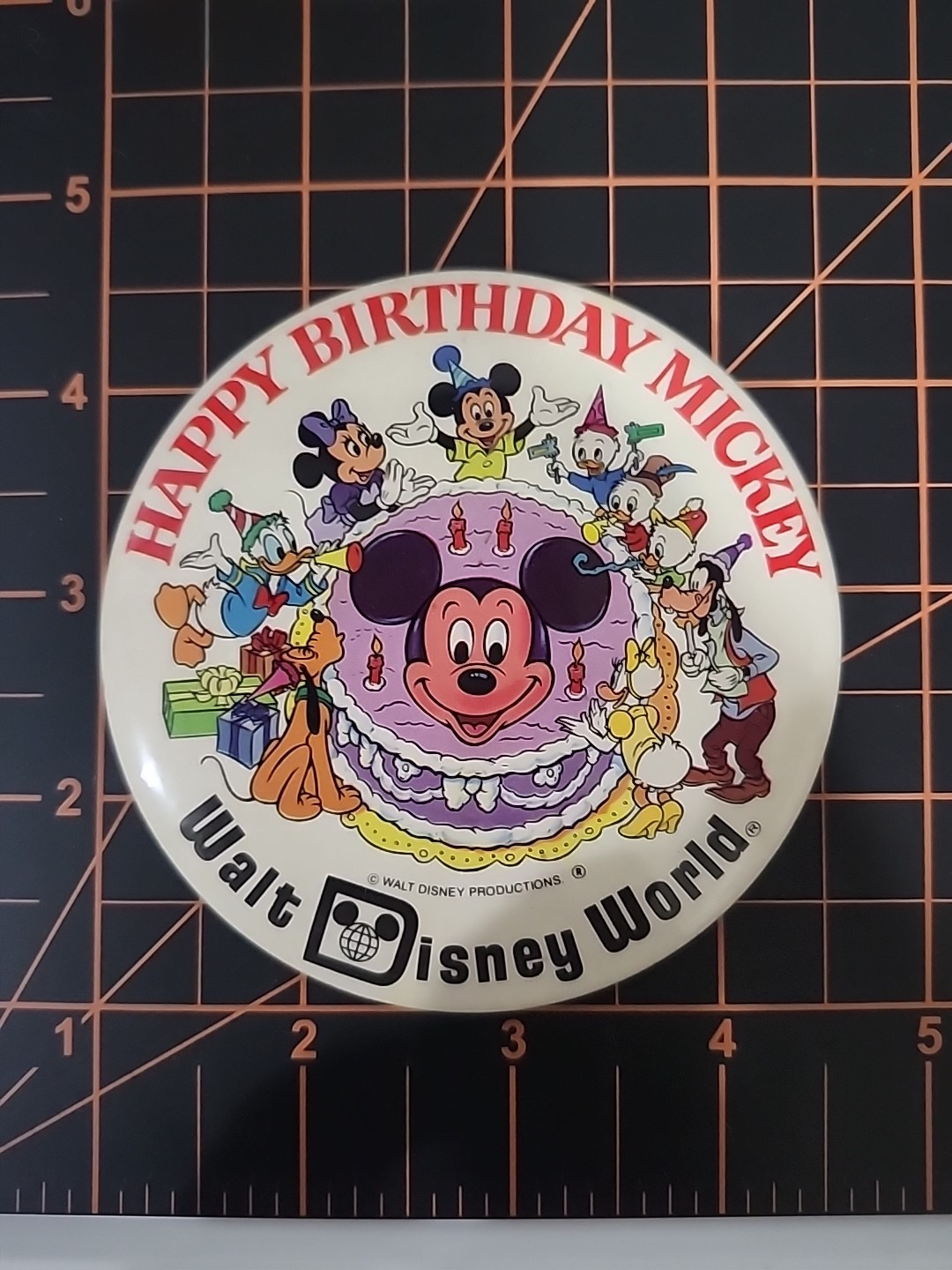 VINTAGE WALT DISNEY WORLD HAPPY BIRTHDAY MICKEY BUTTON 3.5” MICKEY MOUSE 