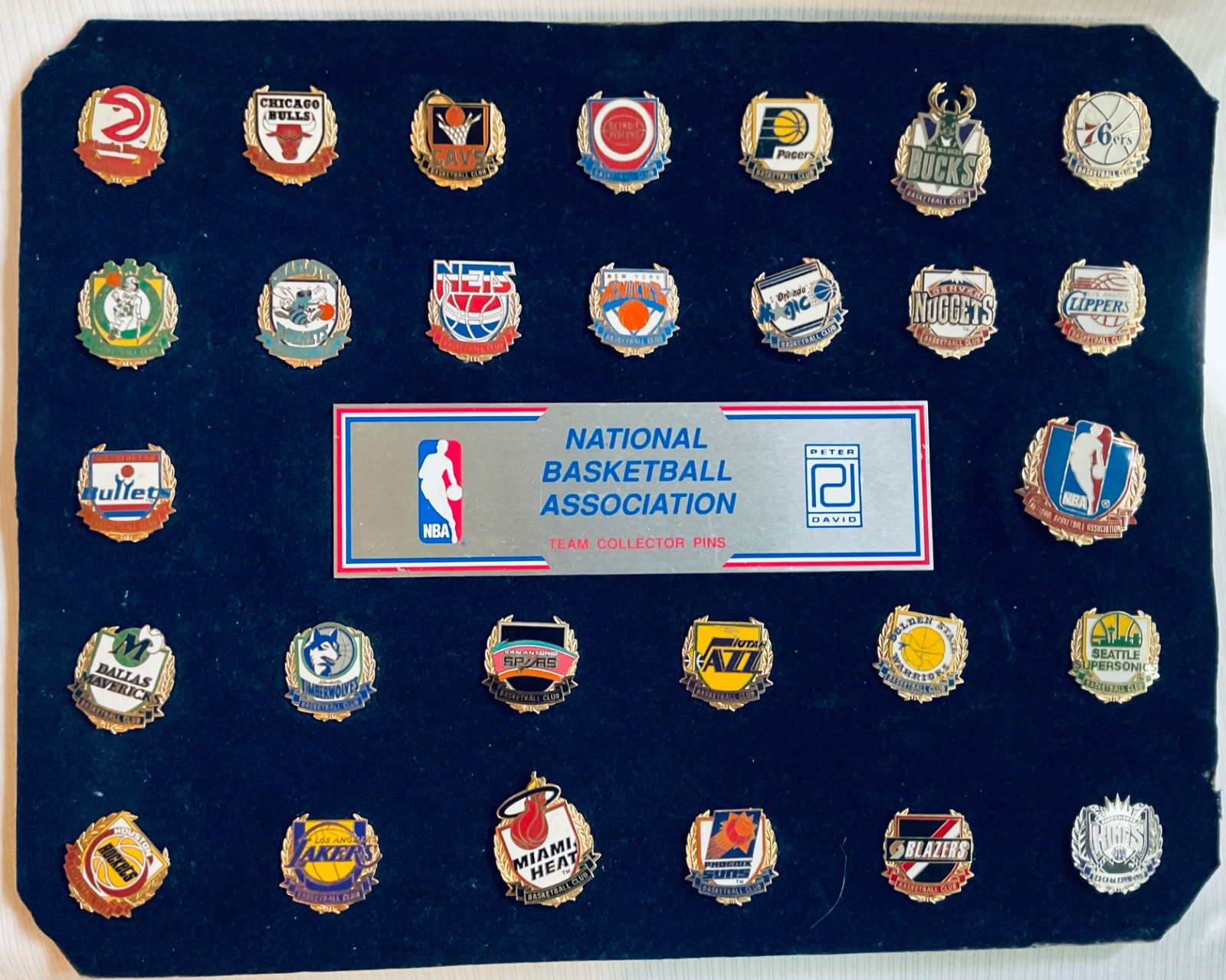 Vintage 90\'s NBA 30 Team Collector Enamel Pins Mounted 11\