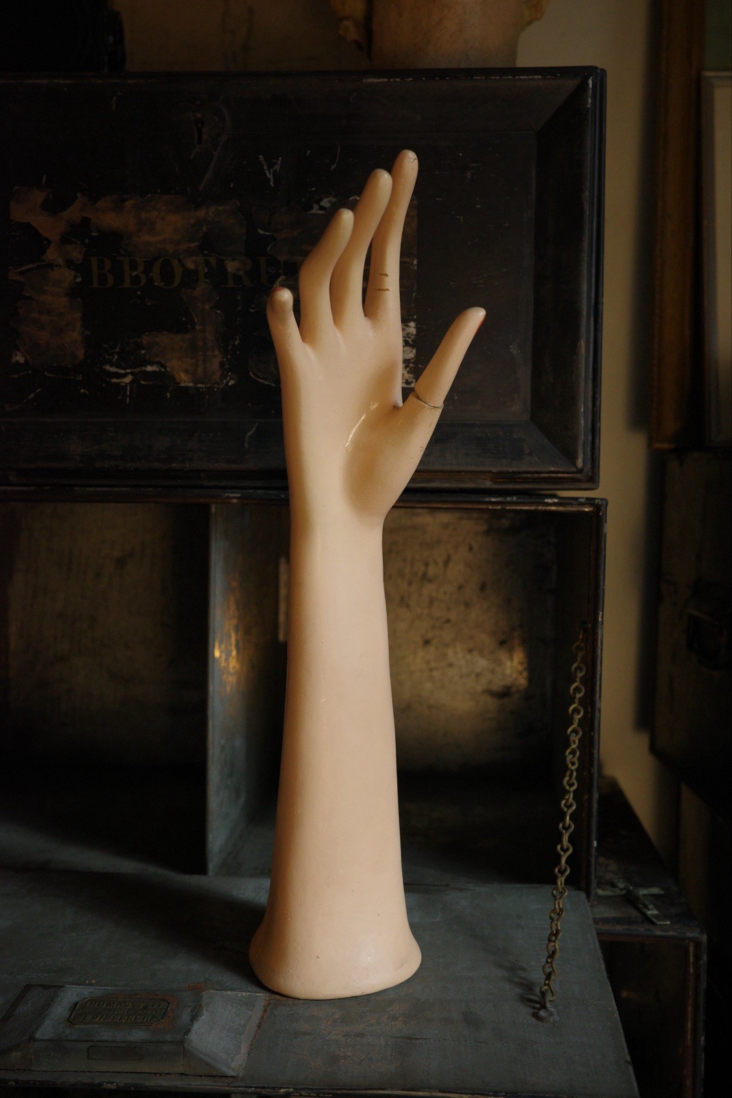 Vintage Art Deco Mannequin Glove/Jewelry Display Arm – (est. age 1930s-1940s)