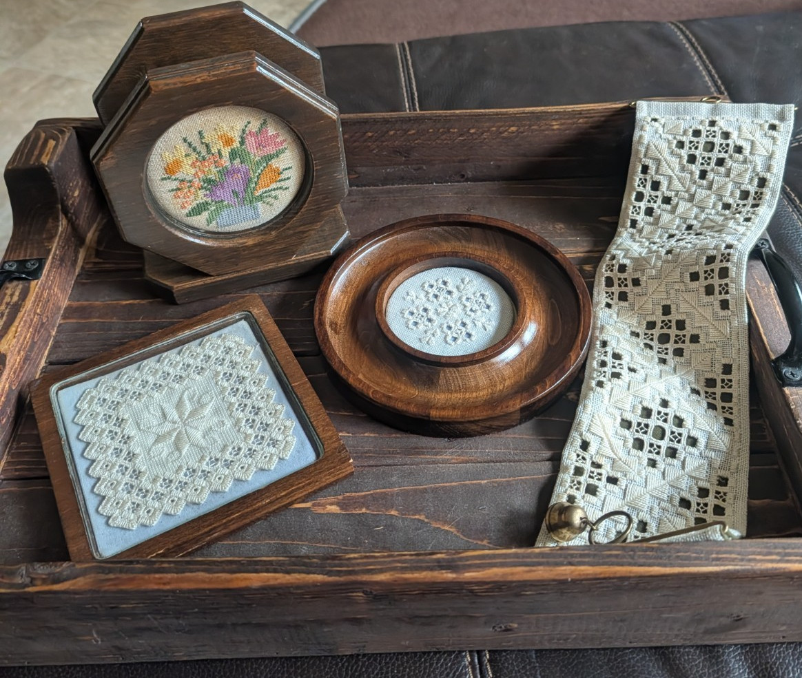 Vintage Sudberry House Needlework Wood Display Frames Mixed Lot of 4 Pieces