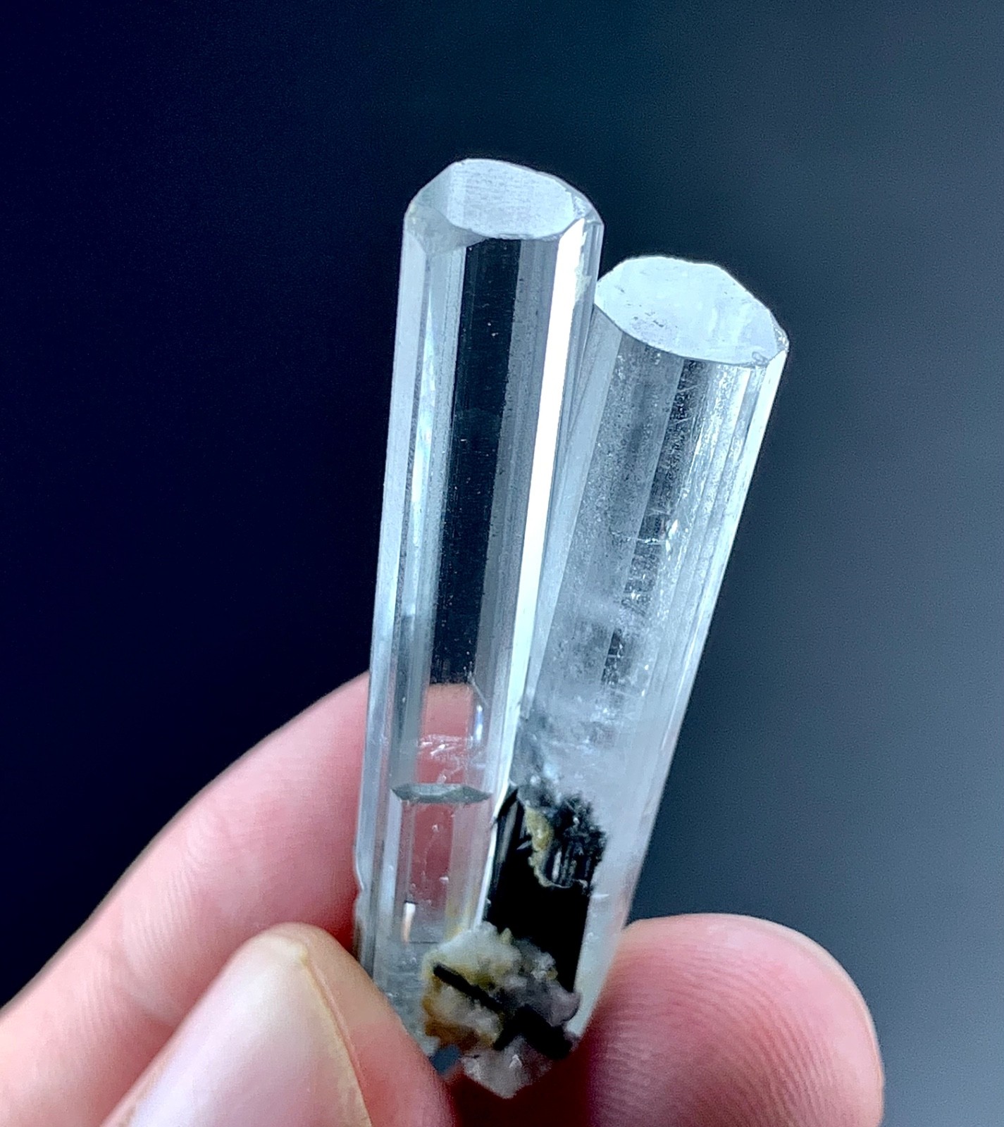 40 Carat Raw Natural Beautiful Aquamarine Crystal specimen from Skardu, Pakistan