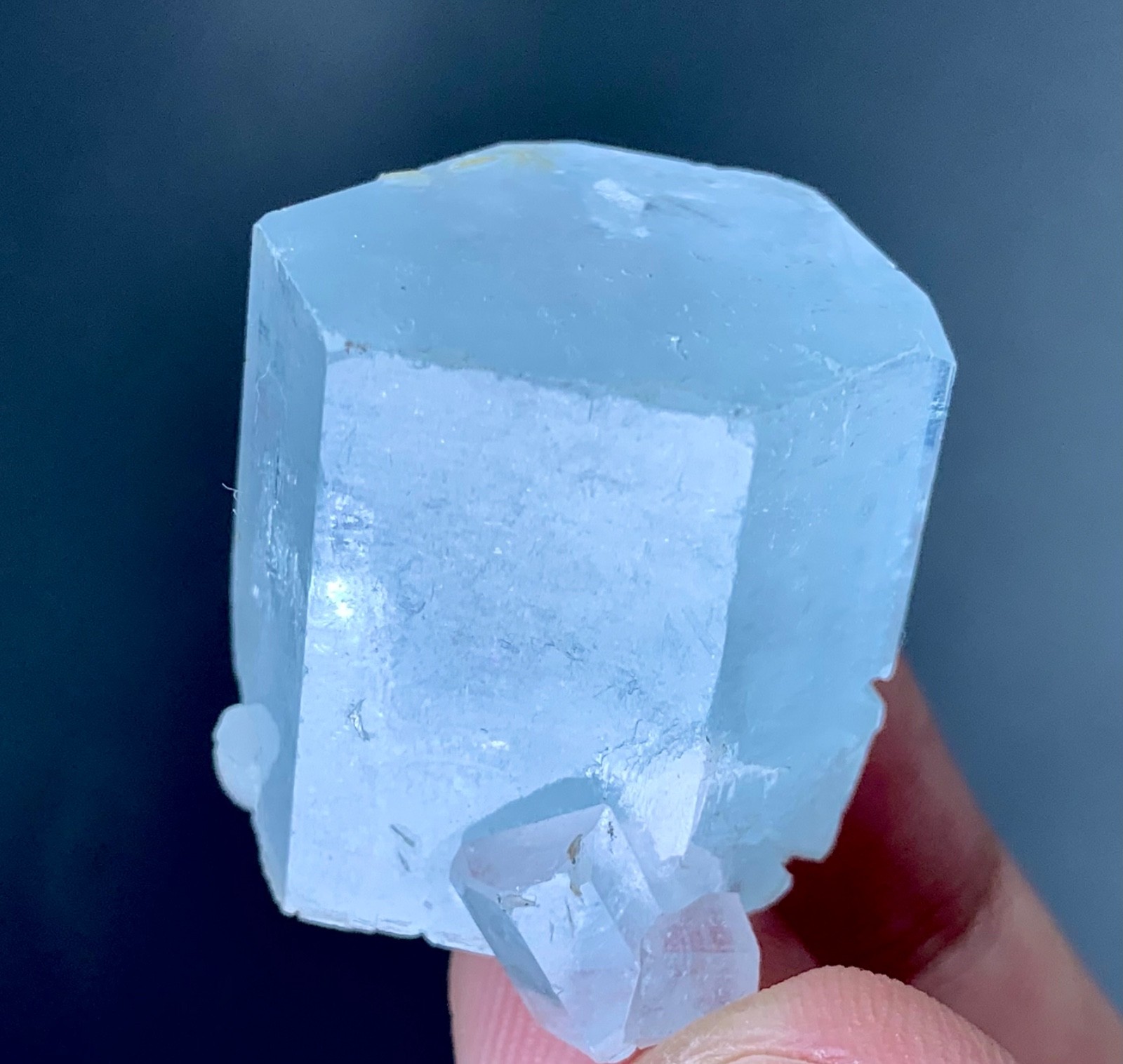 135 Carat Aquamarine Crystal From Pakistan
