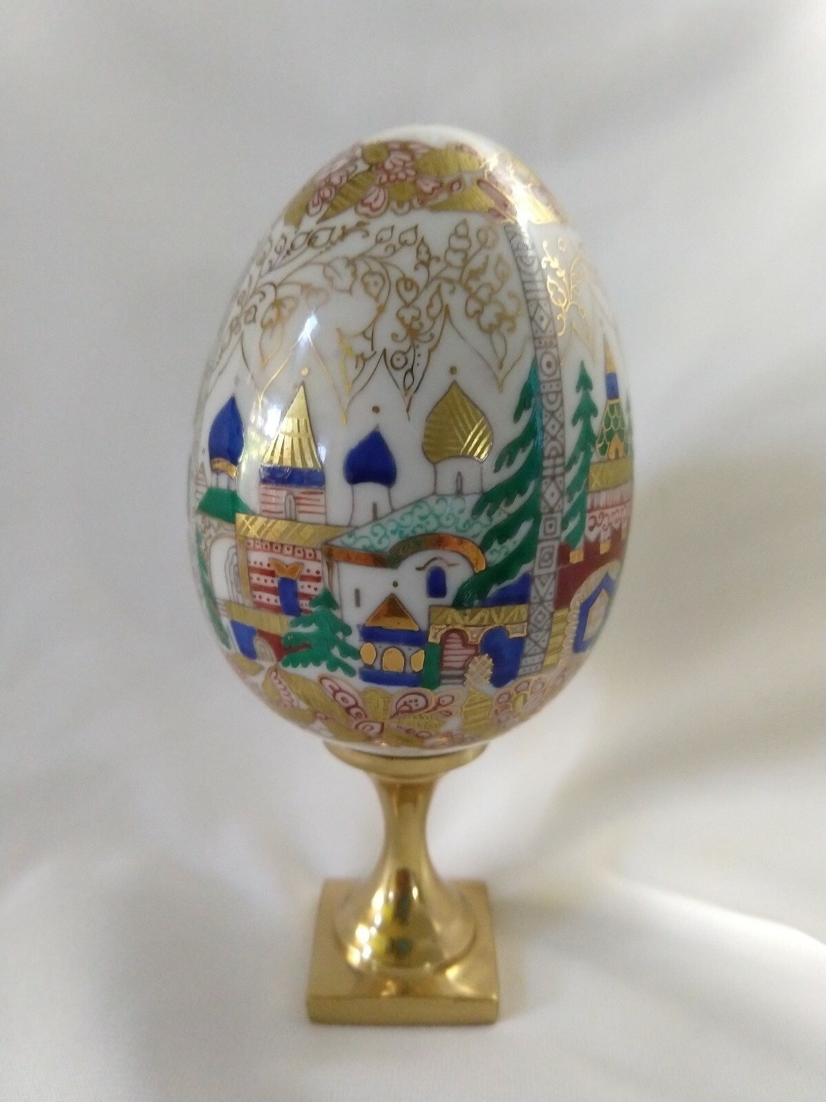 Russian Imperial Porcelain Lomonosov \'Old Russian Architecture\' Easter Decor Egg