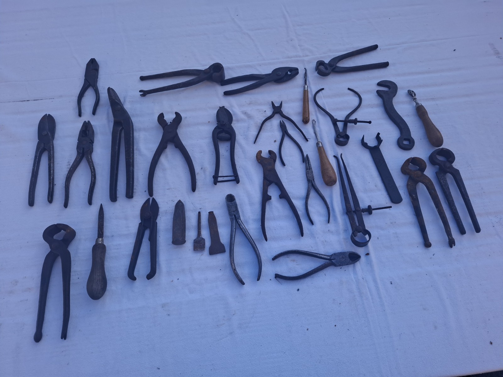 Joblot Vintage Antique Hand Tools, Pliers, Knipex, Etc All Rusted, Sold As Seen Joblot Vintage Antique Hand Tools, Pliers, Knipex, Etc All Rusted, Sold As Seen