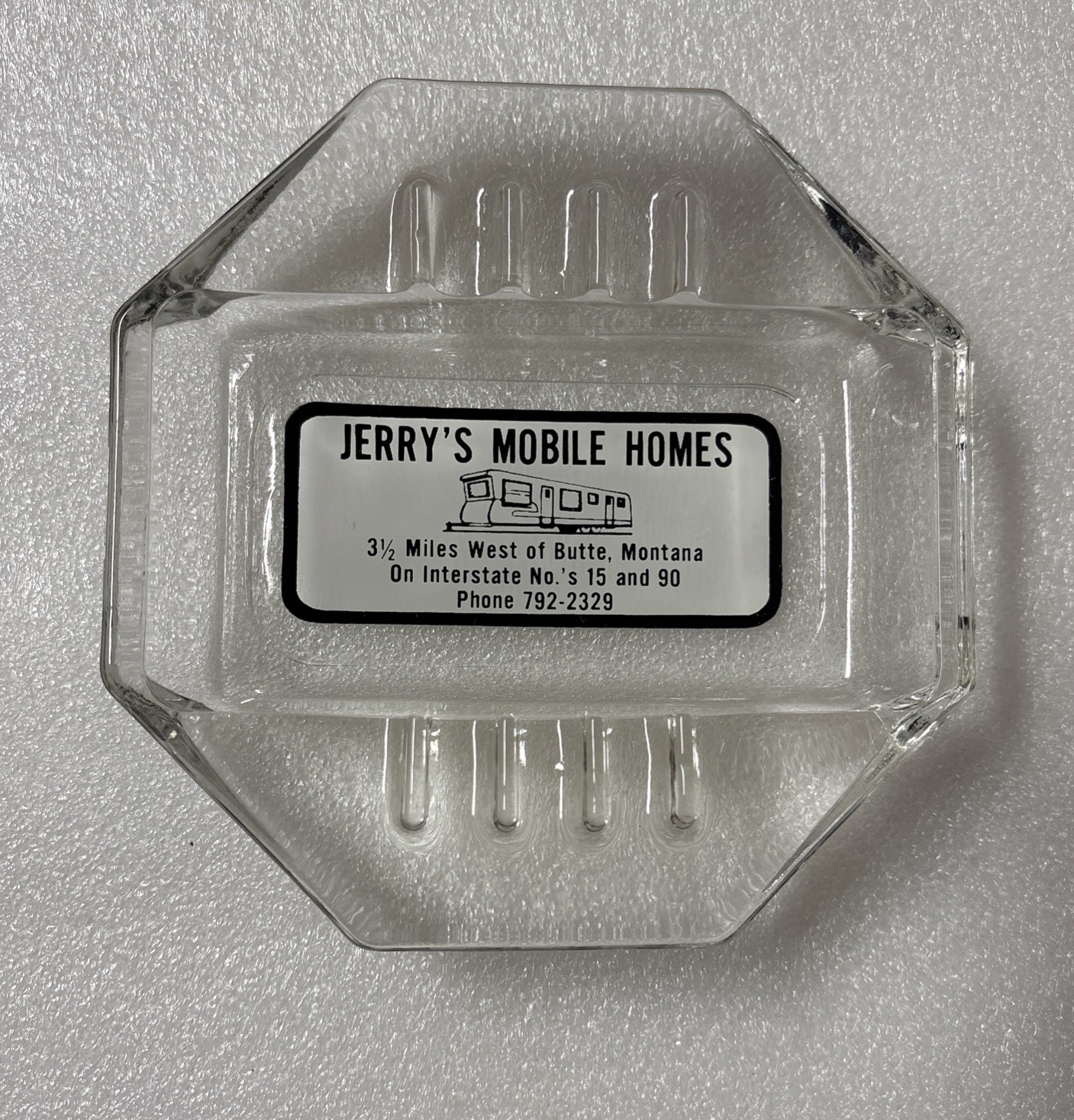 Vintage JERRY’S MOBILE HOMES Clear Glass Ashtray Advertising Butte, Montana 5”