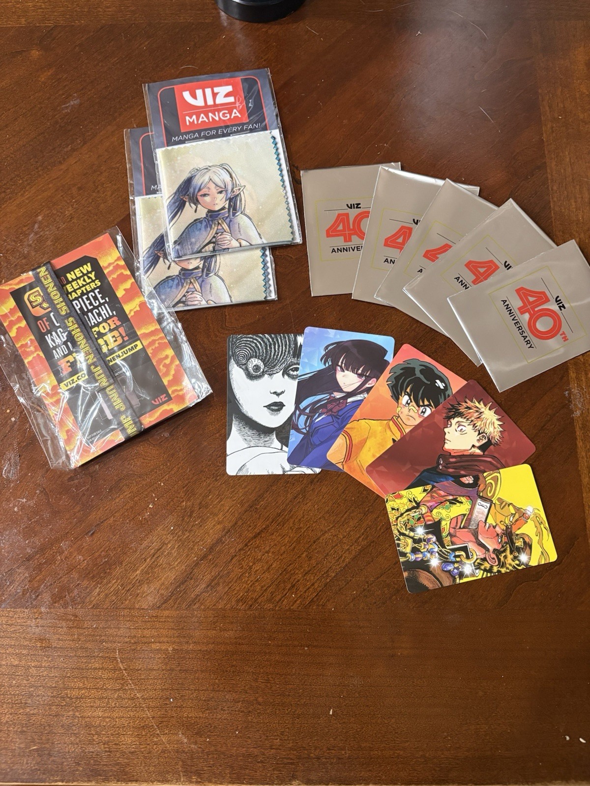 Best Offer -2026 SDCC VIZ 40th Anv. Trading Cards - 5 card set + Free Booth Swag