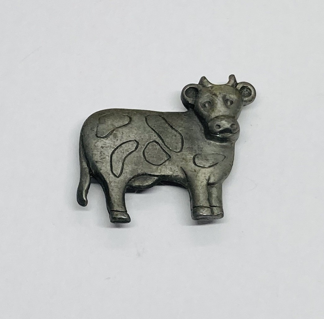 Vintage 1980s Diary Cow Metal Fridge Magnet 1.5” Art Decor 27
