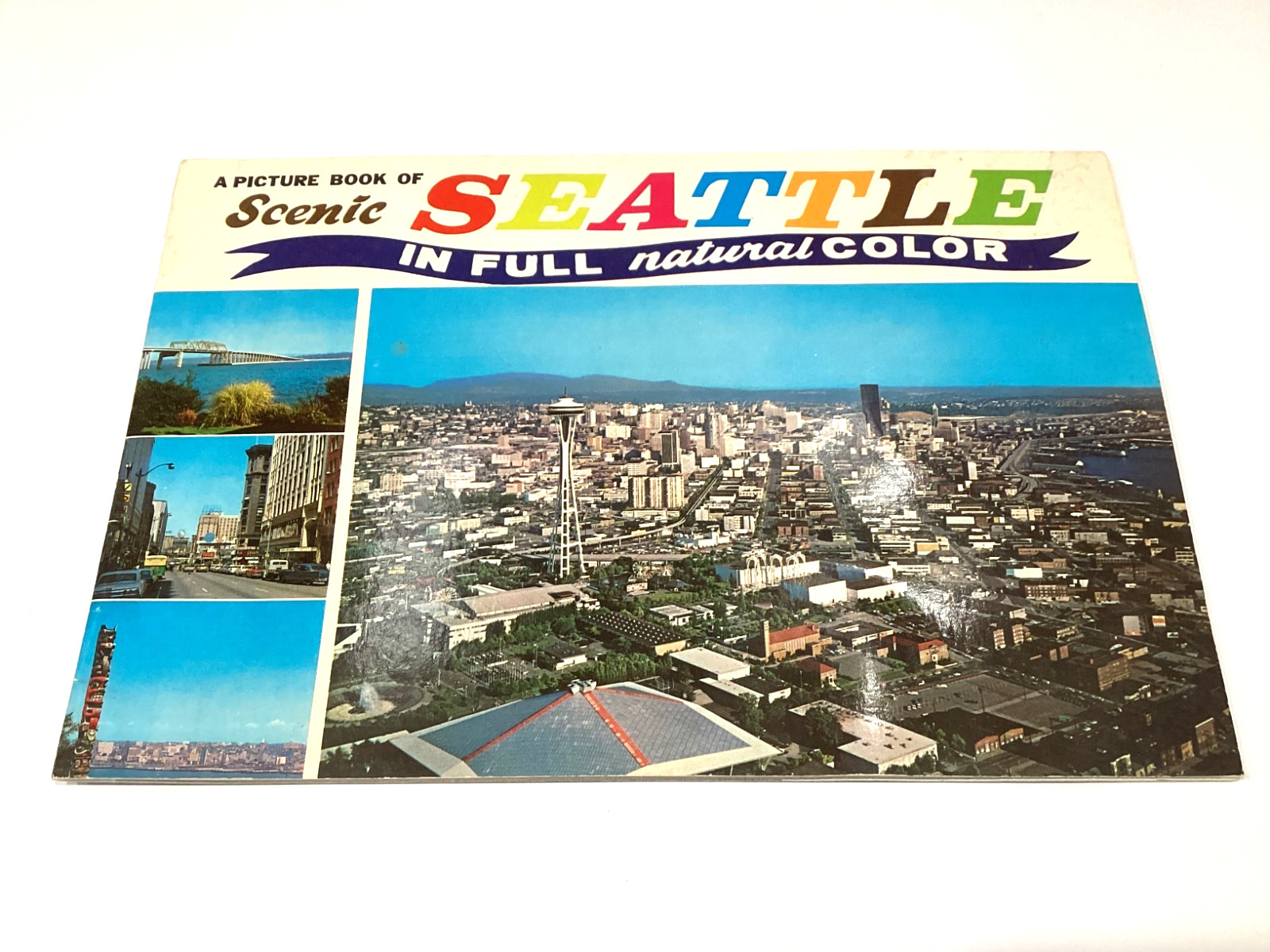 VINTAGE PICTURE BOOK OF SCENIC SEATTLE IN FULL NATURAL COLOR BOOKLET 1970's
