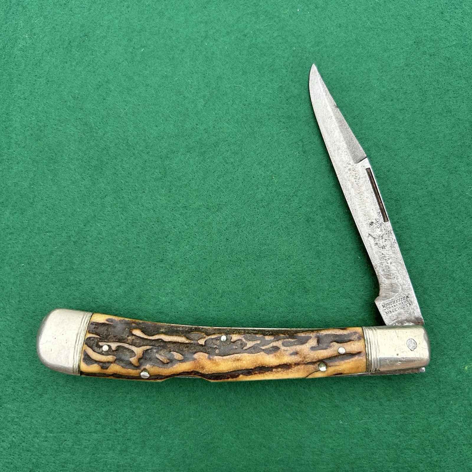 Winchester Trademark Made in USA Model 1950 Stag Lockback Folding Hunter Old