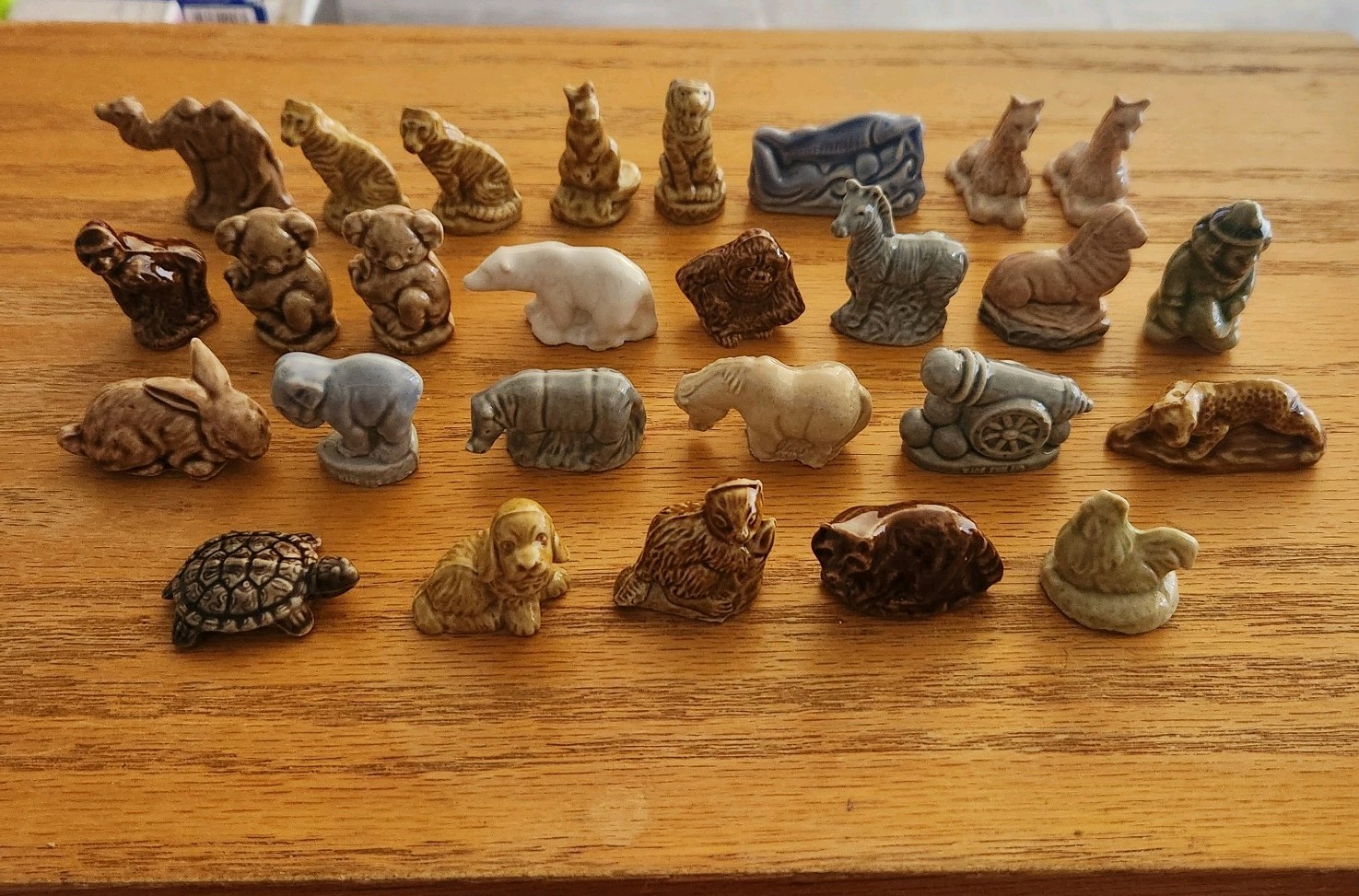 Lot of 27 Vintage Wade Whimsies Collectible Figurines Lot #2