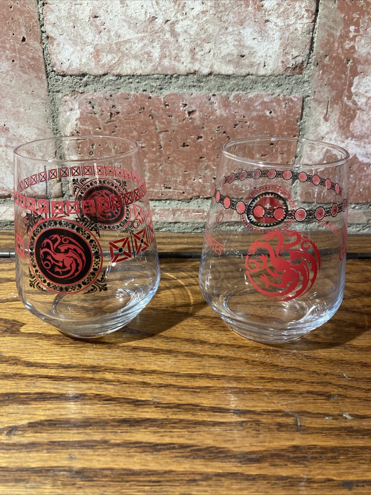 2 GAME OF THRONES 14.4 oz  Drinking Glasses 4.25\