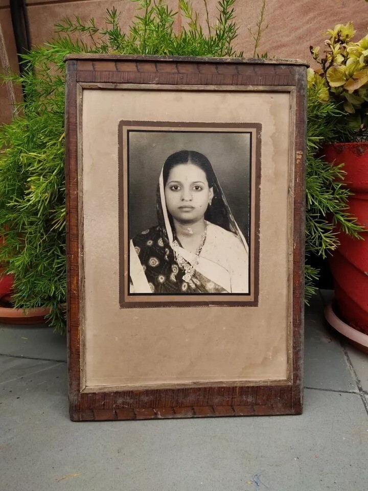 Antique Women Portrait Black & White Picture Photograph Print Wooden Framed