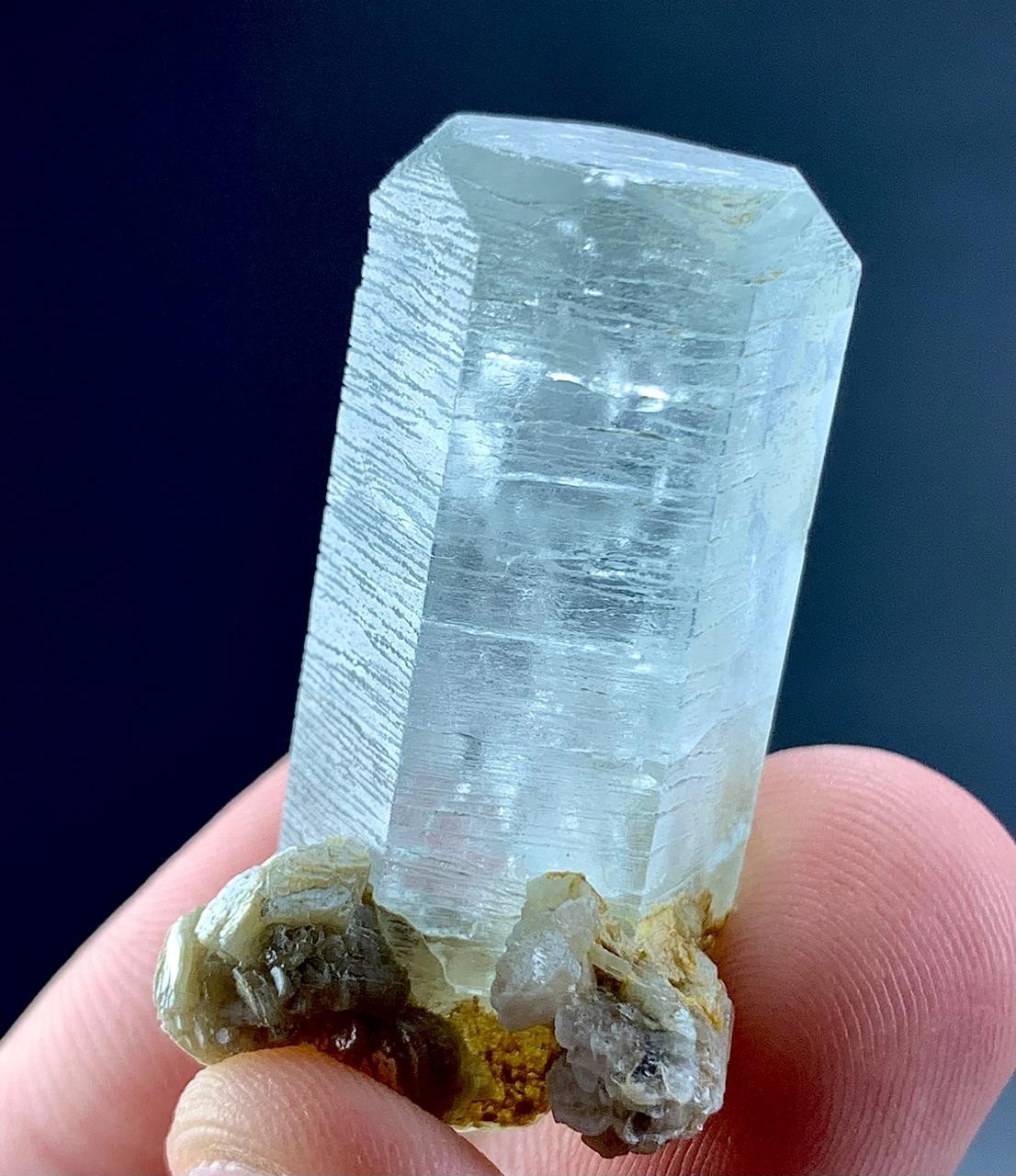 98 Carat Aquamarine Crystal Specimen From Pakistan 