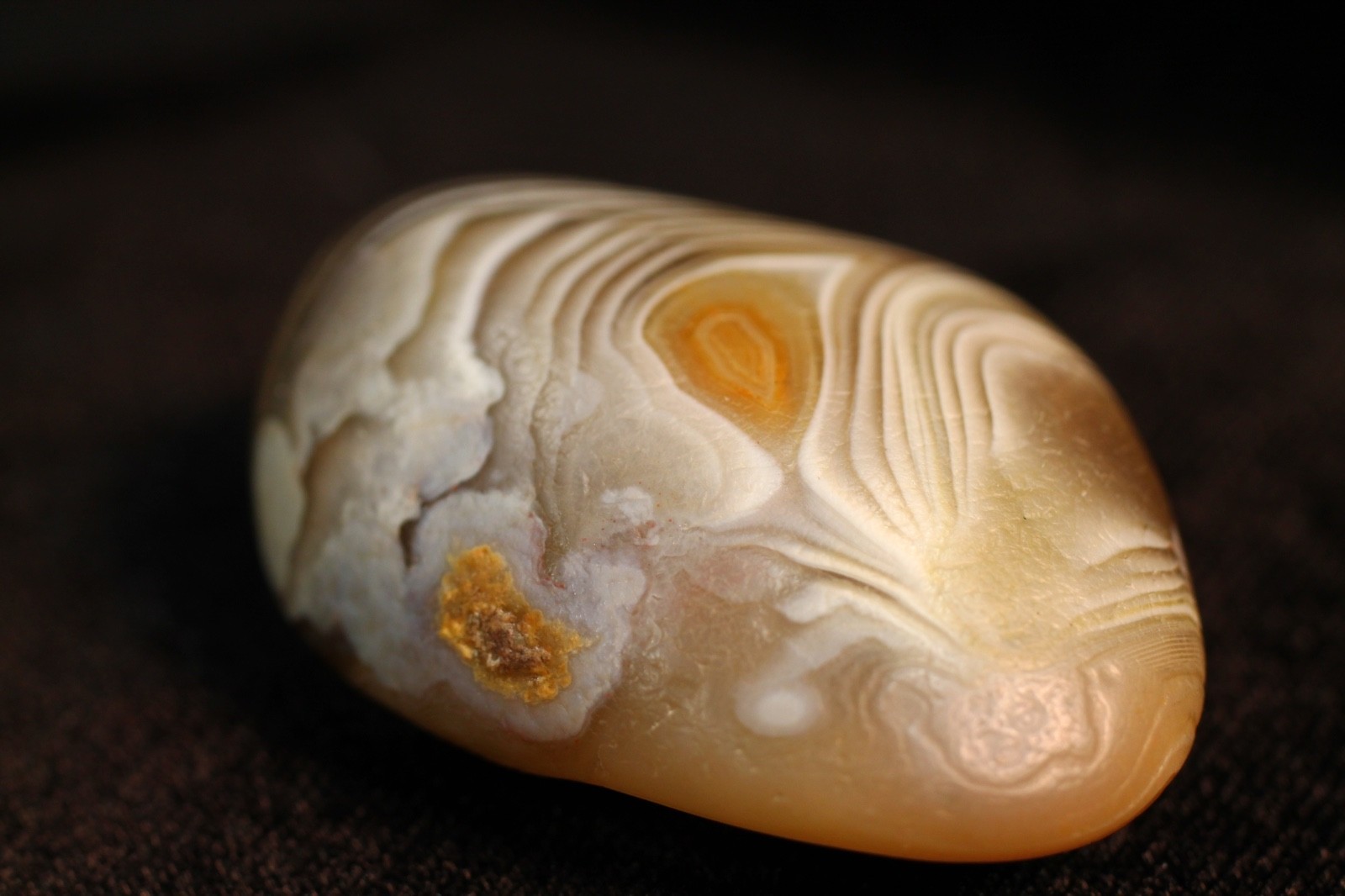 Fine Banded Rain Flower River Agate, Yangtze River, Nanjing, China
