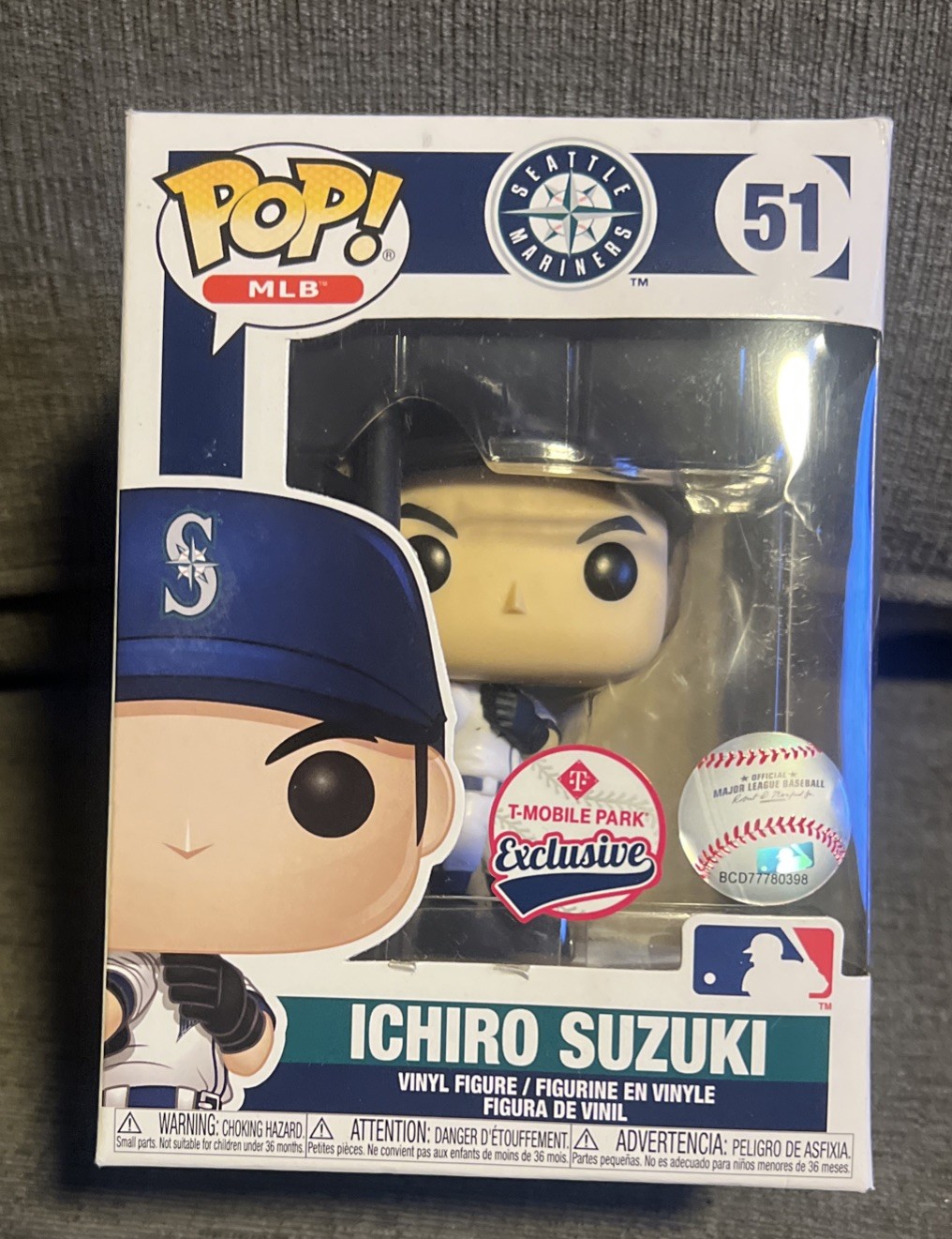 Funko Pop MLB Ichiro Suzuki #51 T-Mobile Park Exclusive Seattle Mariners-damage