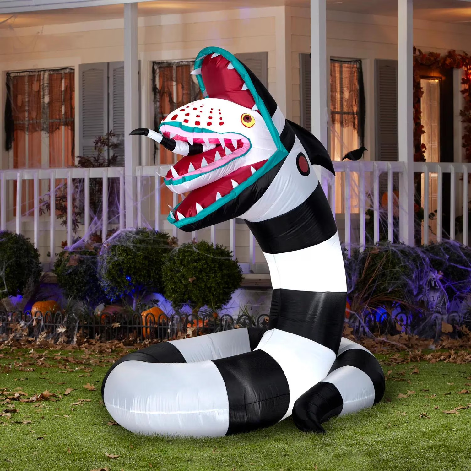 6 FT BEETLEJUICE SAND WORM Airblown Lighted Yard Inflatable