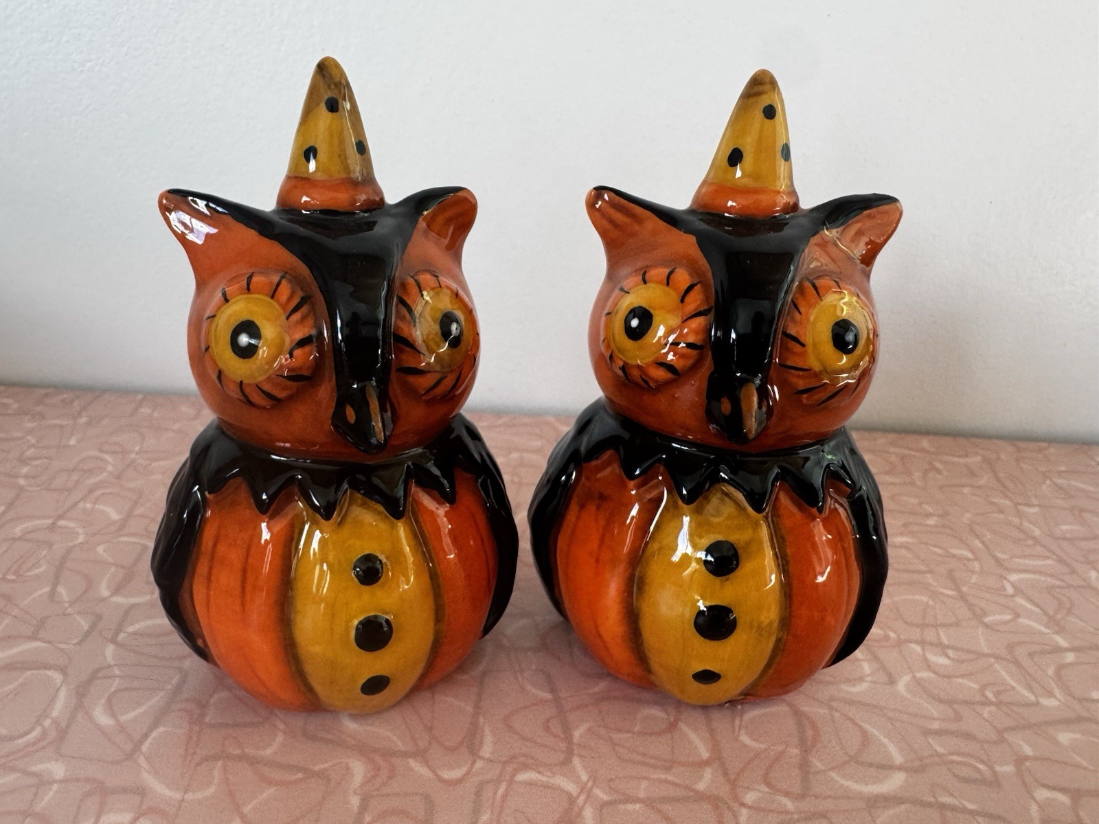 NEW Johanna Parker Owl Halloween Fall Salt And Pepper Shaker Set