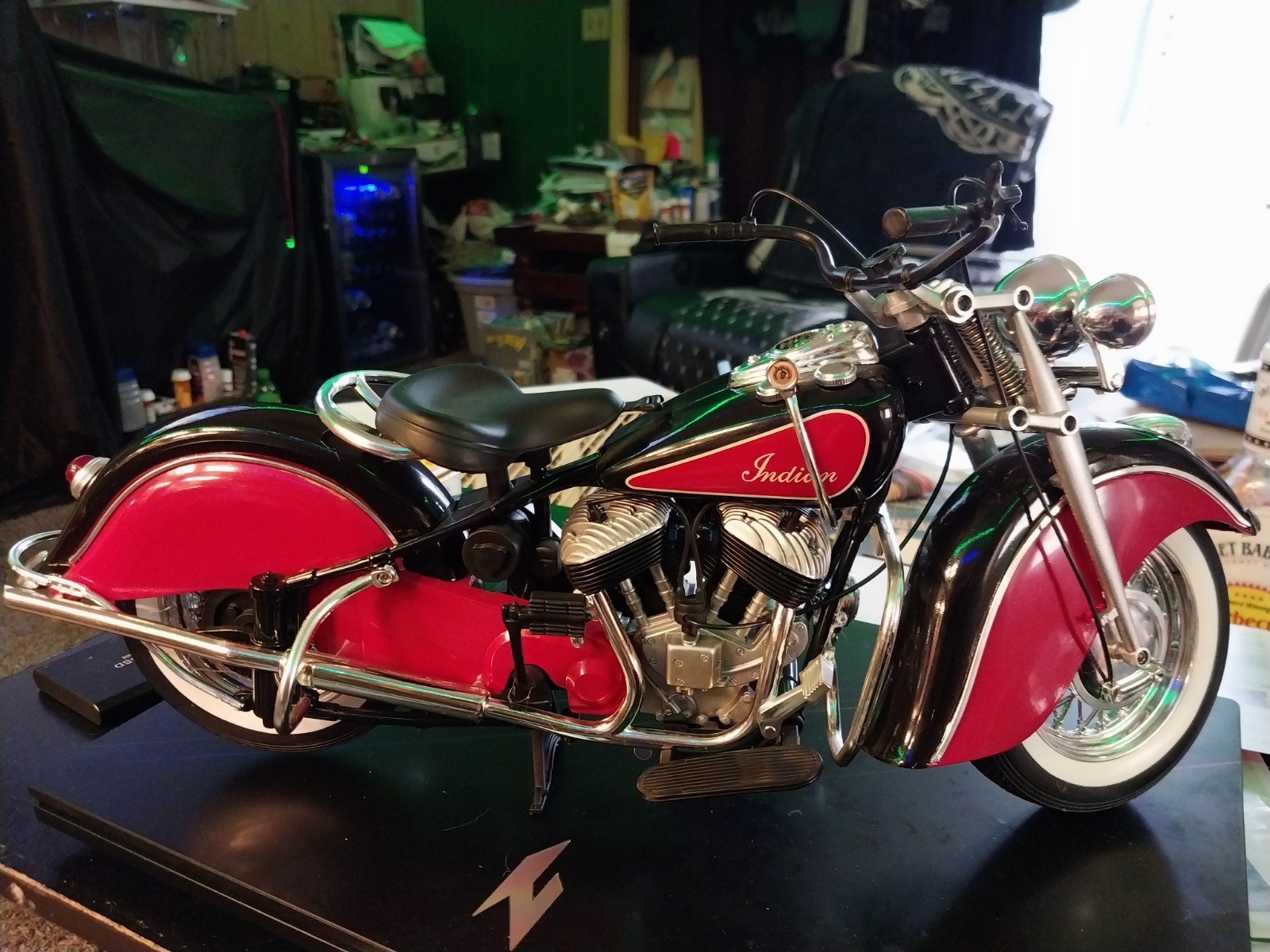1948 Indian Chief 1:8 Scale Mint Condition Original Box Gone