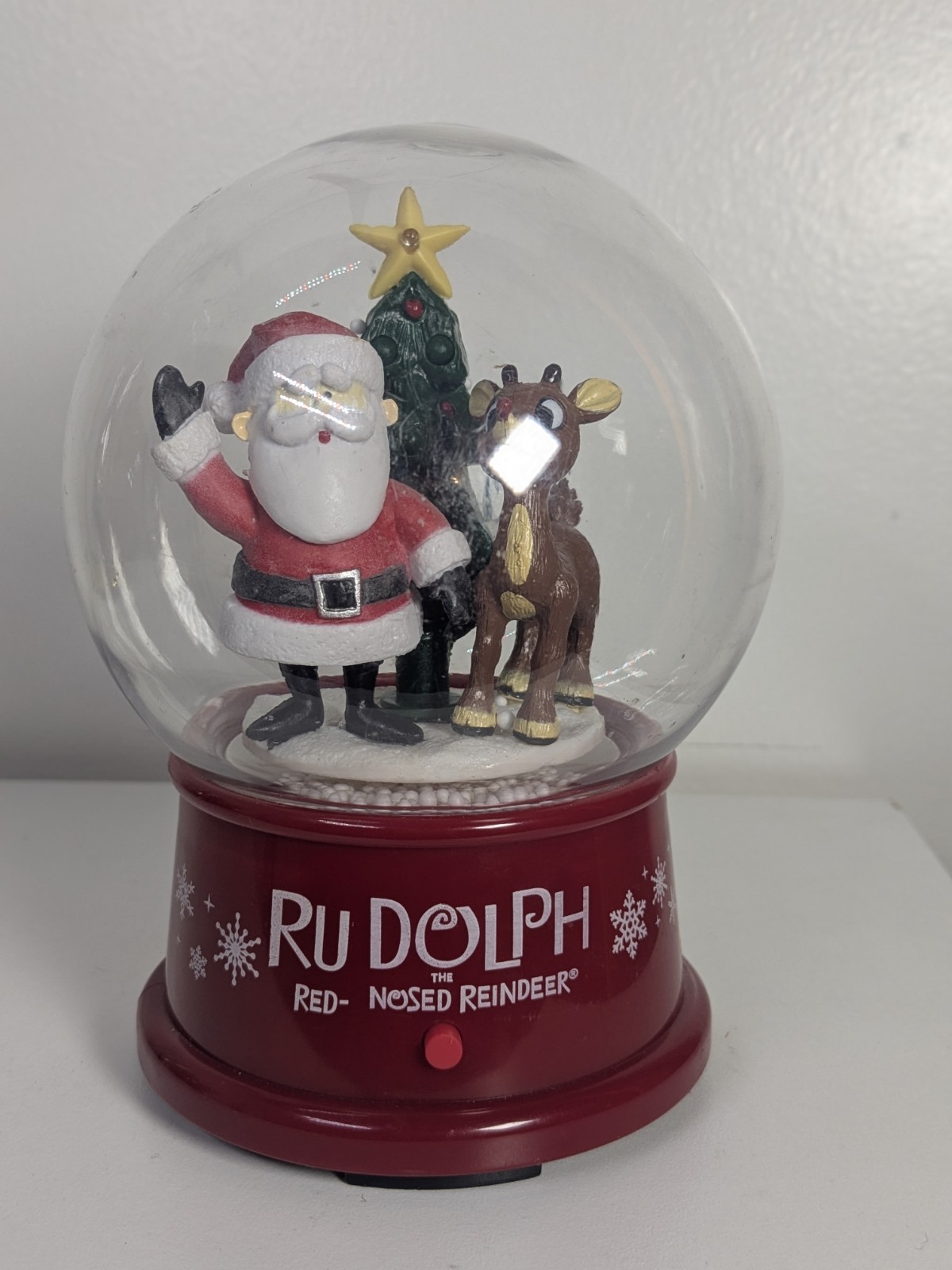 Gemmy Rudolph Red-Nosed Reindeer Santa Musical Waterless Snow Globe Songs