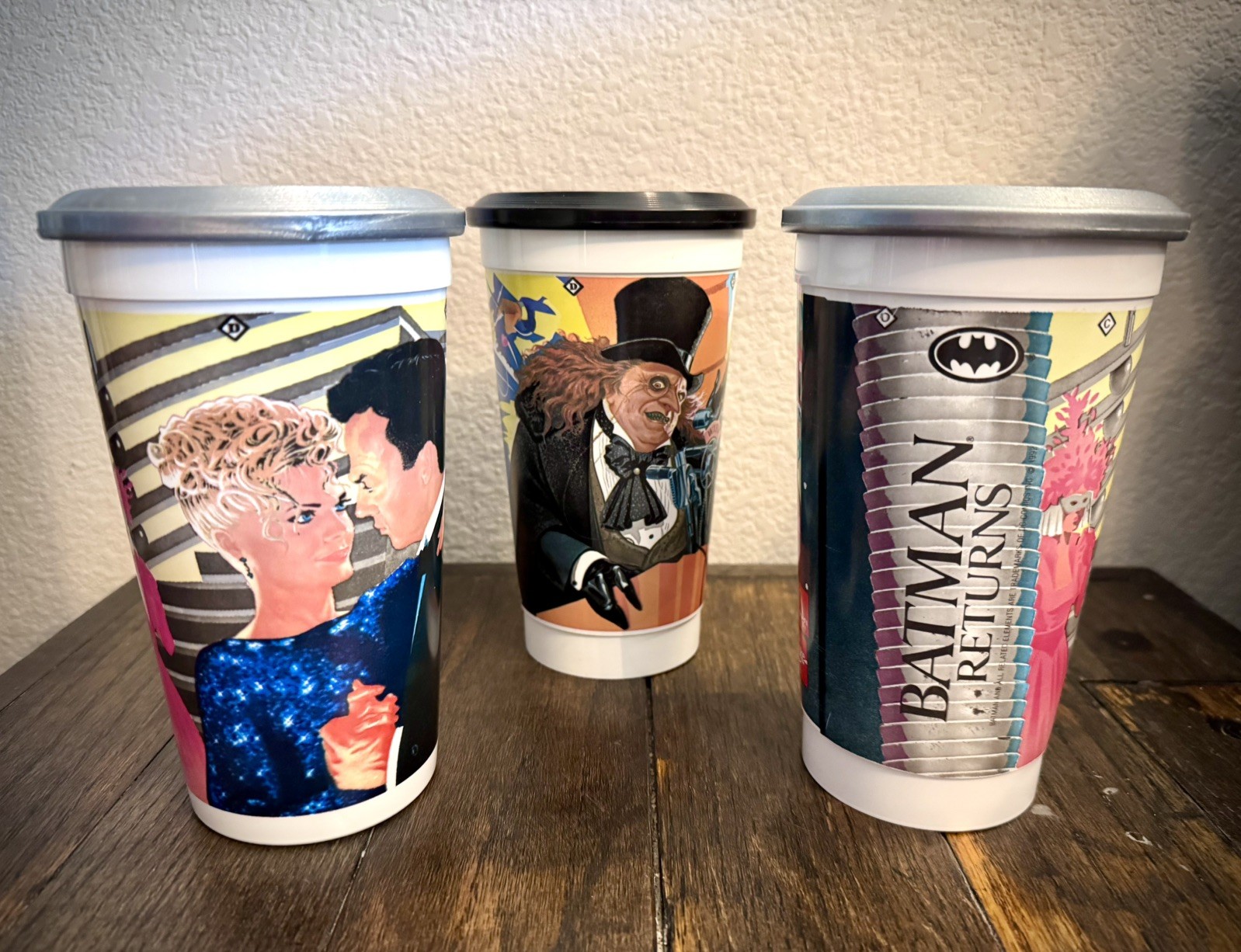 Vintage 1992 McDonalds Batman Returns Cups Lot of 3 w/ Lids Catwoman Penguin