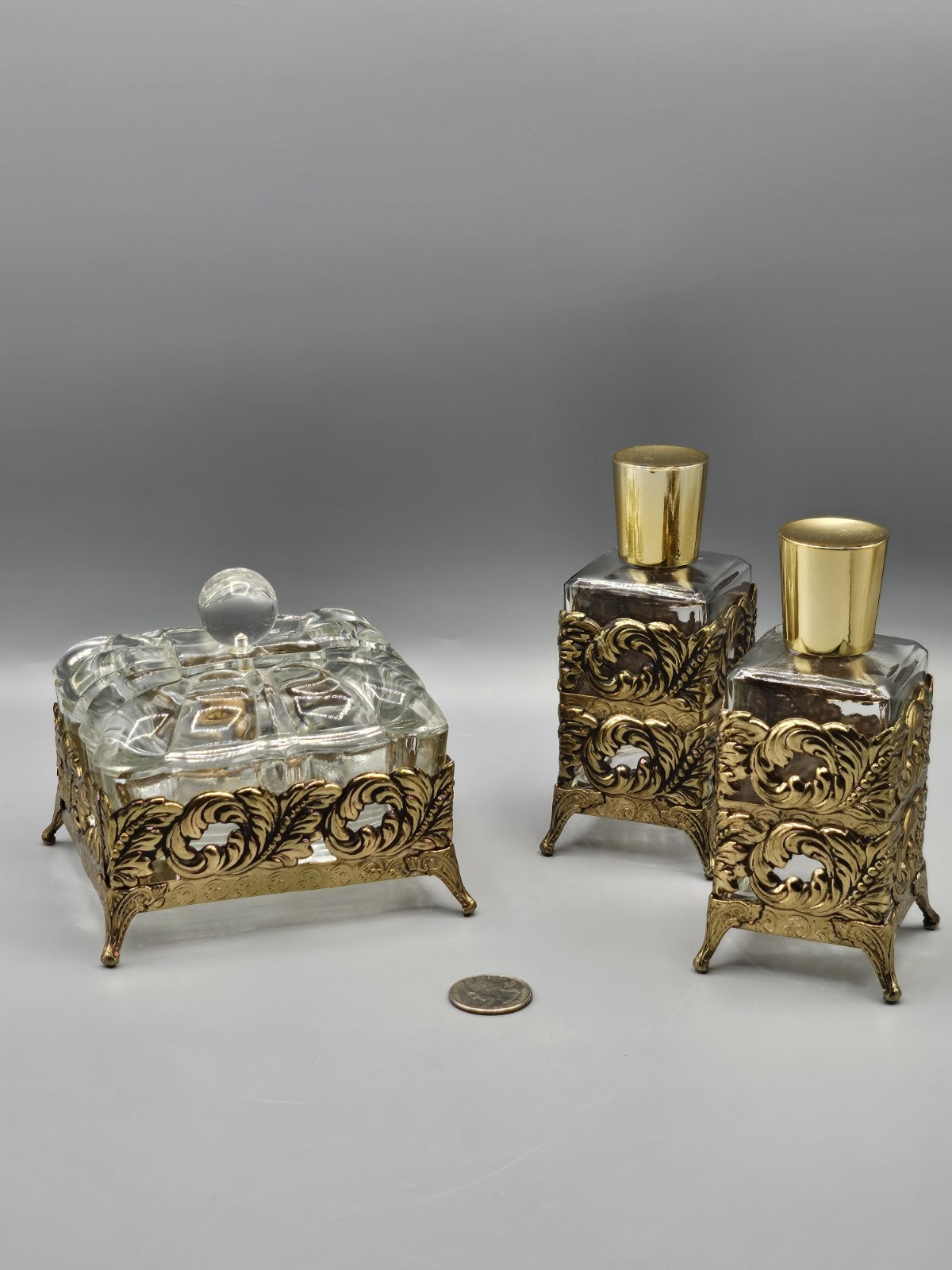 VTG 3 Piece ORMOLU FILIGREE GOLD VANITY SET PERFUME BOTTLES TRINKET BOX  