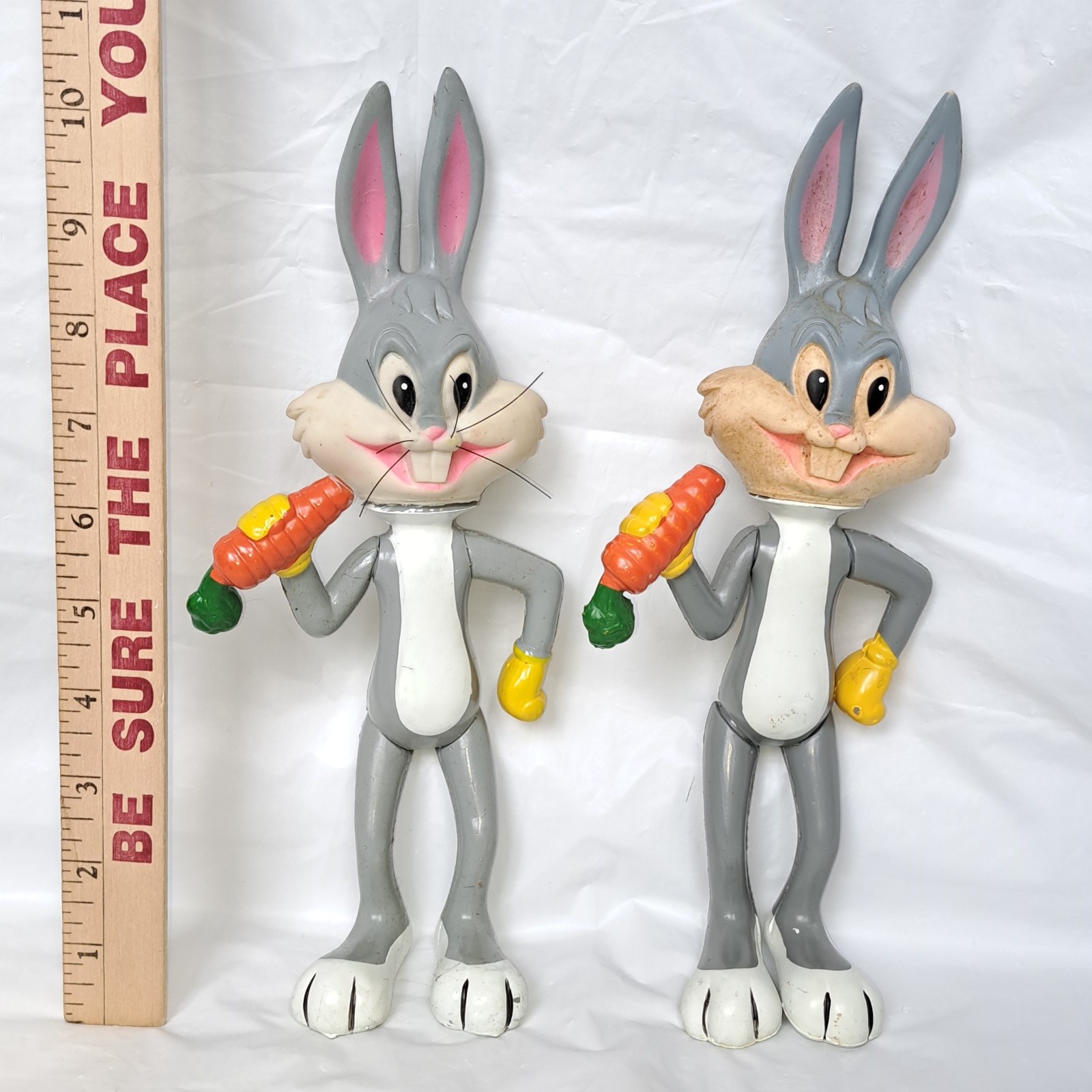 *Set of 2* Vintage 1971 Bugs Bunny Warner Bros Brothers Dakin 10