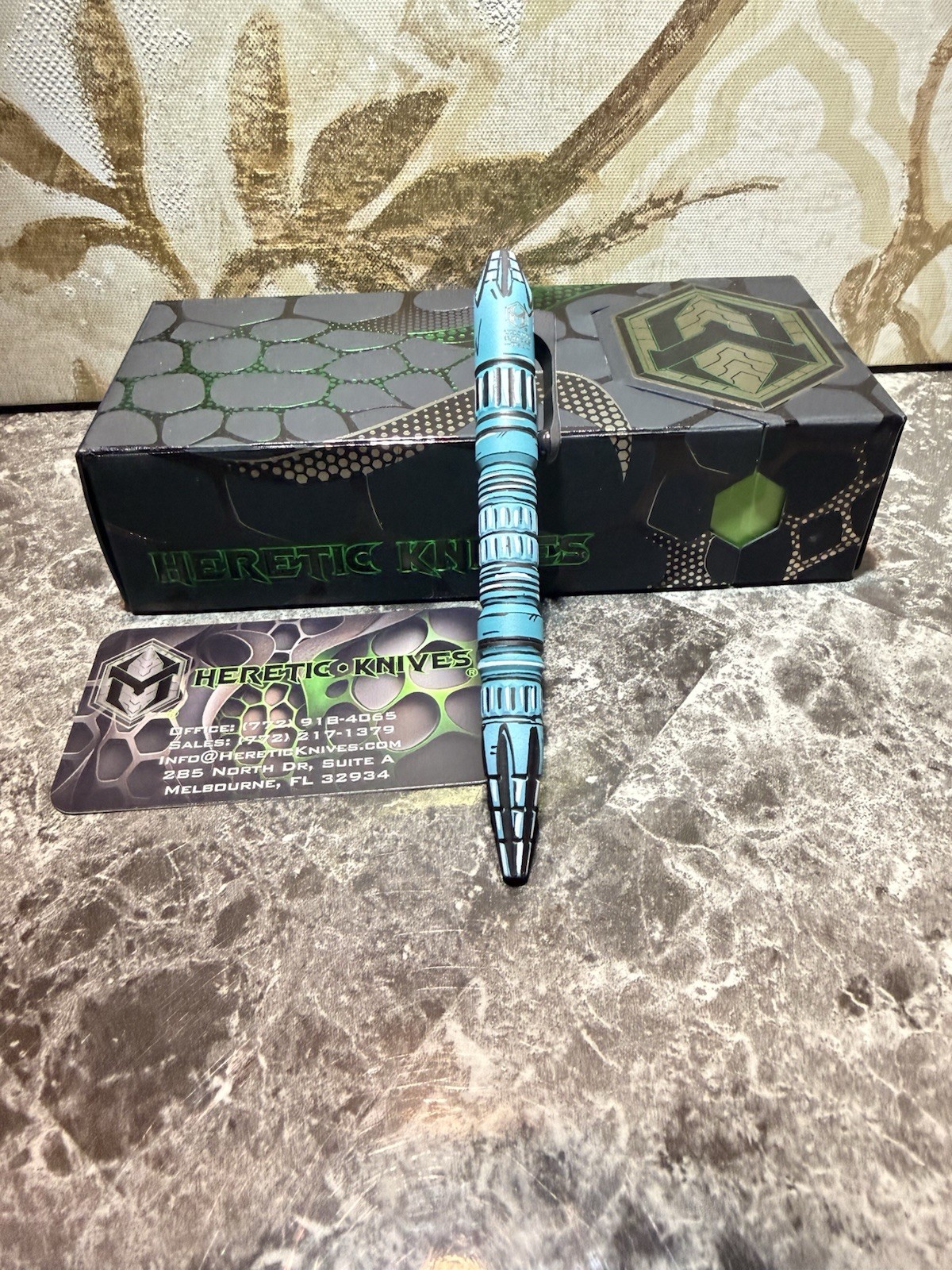 Heretic Knives Thoth Premium Titanium Pen — Turquoise Cel Shading — S/N 043