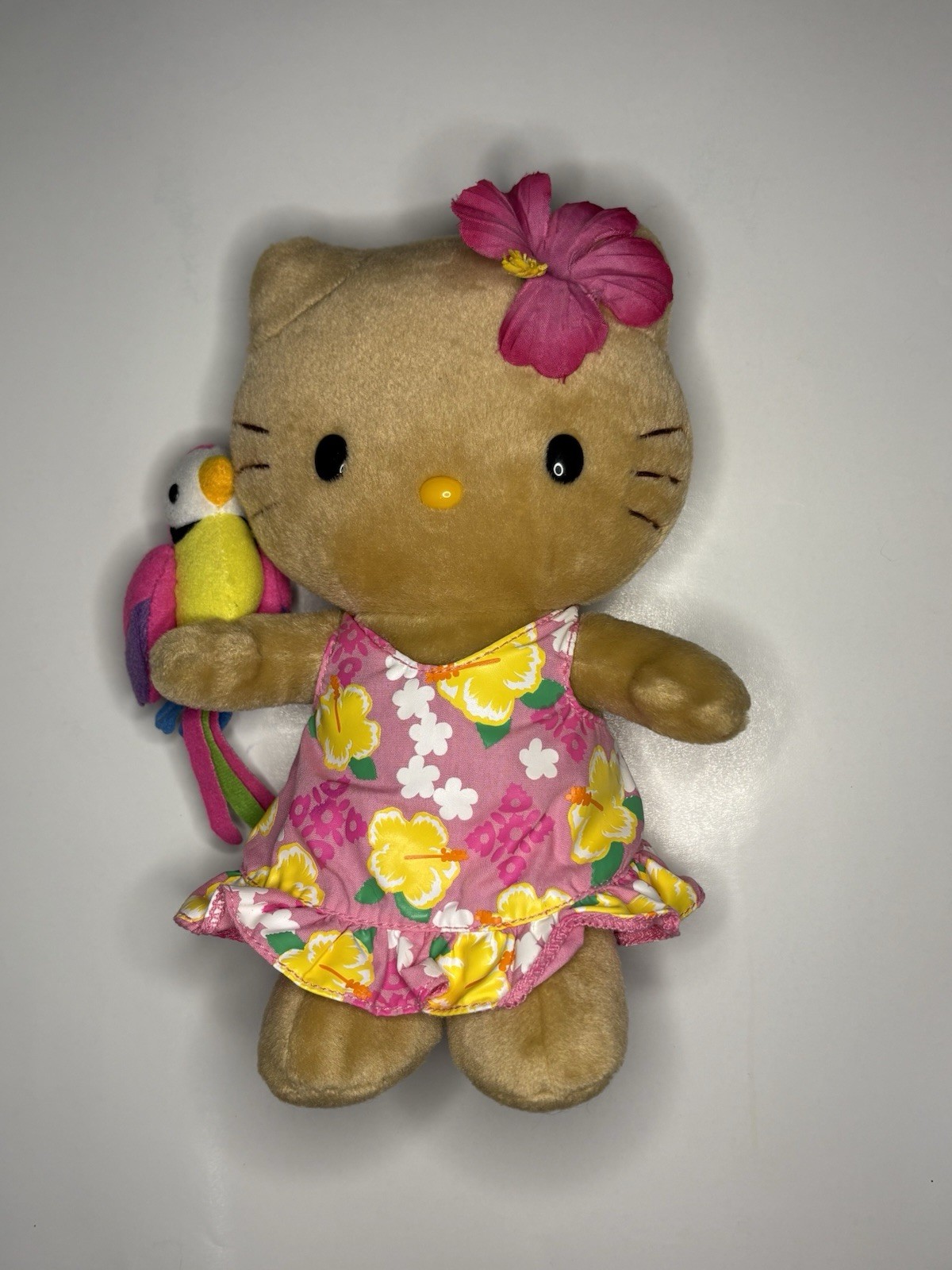 Hello Kitty Hawaiian Plush 2005 Vintage Sanrio with Parrot 