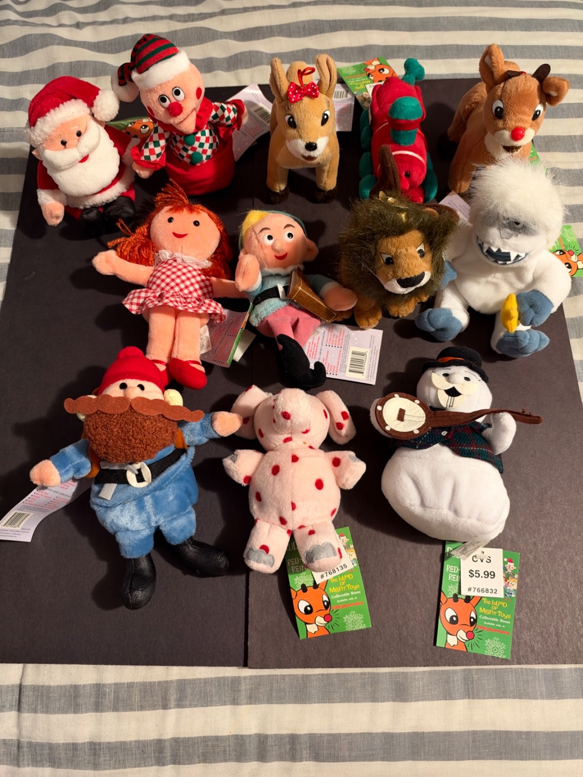 NWT 1998 CVS 12 Rudolph The Red Nosed Reindeer Island Of Misfit Toys Plush Set