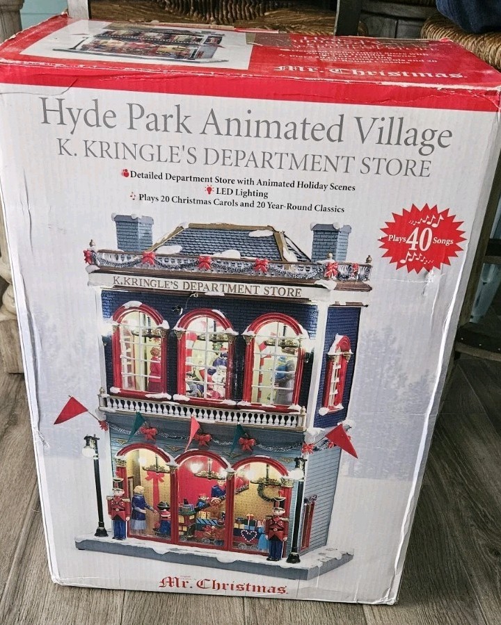 Mr. Christmas Hyde Park Animated Village K. Kringle's Department Store READ